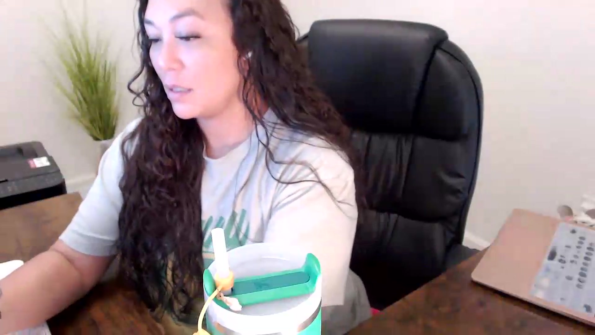 Gallery image thumbnail from MickaylaStar's myfreecams stream on, 06/19/2026, 15:45 image 19 of 20