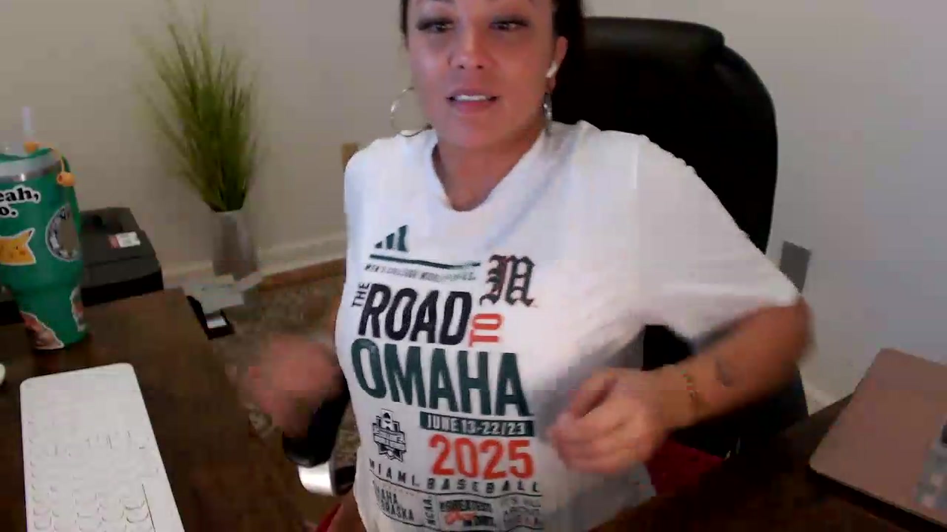 Gallery image thumbnail from MickaylaStar's myfreecams stream on, 06/23/2026, 17:02 image 8 of 20