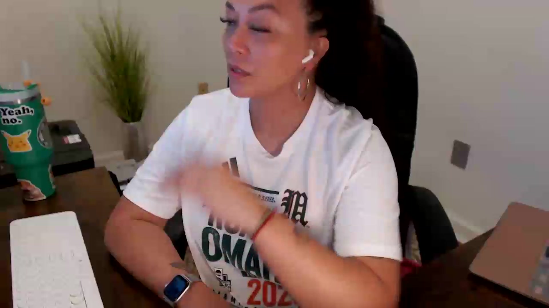 Gallery image thumbnail from MickaylaStar's myfreecams stream on, 06/23/2026, 17:20 image 6 of 20