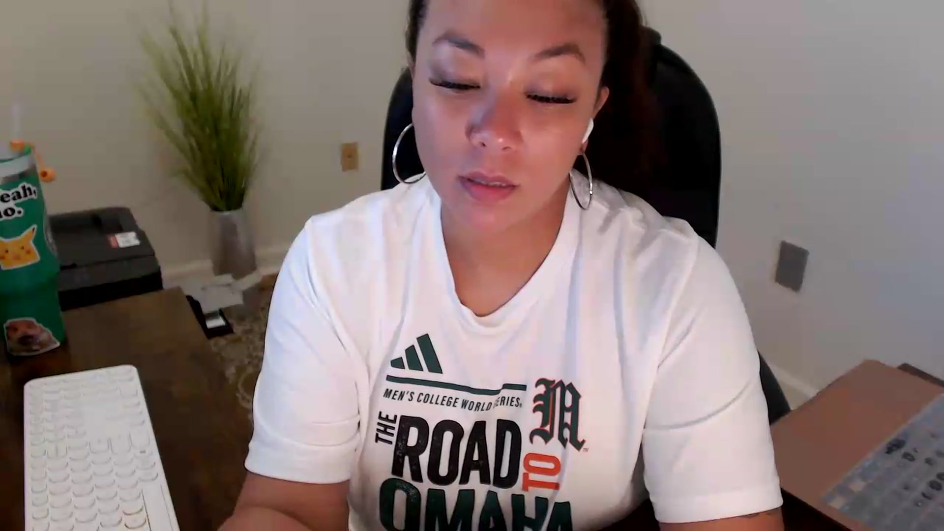 Gallery image thumbnail from MickaylaStar's myfreecams stream on, 06/23/2026, 18:16 image 12 of 20
