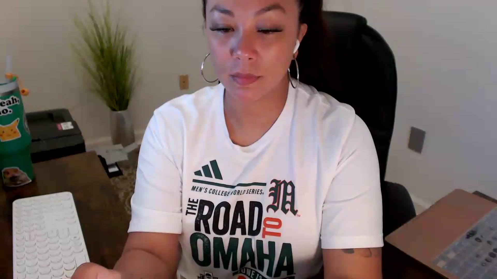 Gallery image thumbnail from MickaylaStar's myfreecams stream on, 06/23/2026, 18:16 image 15 of 20