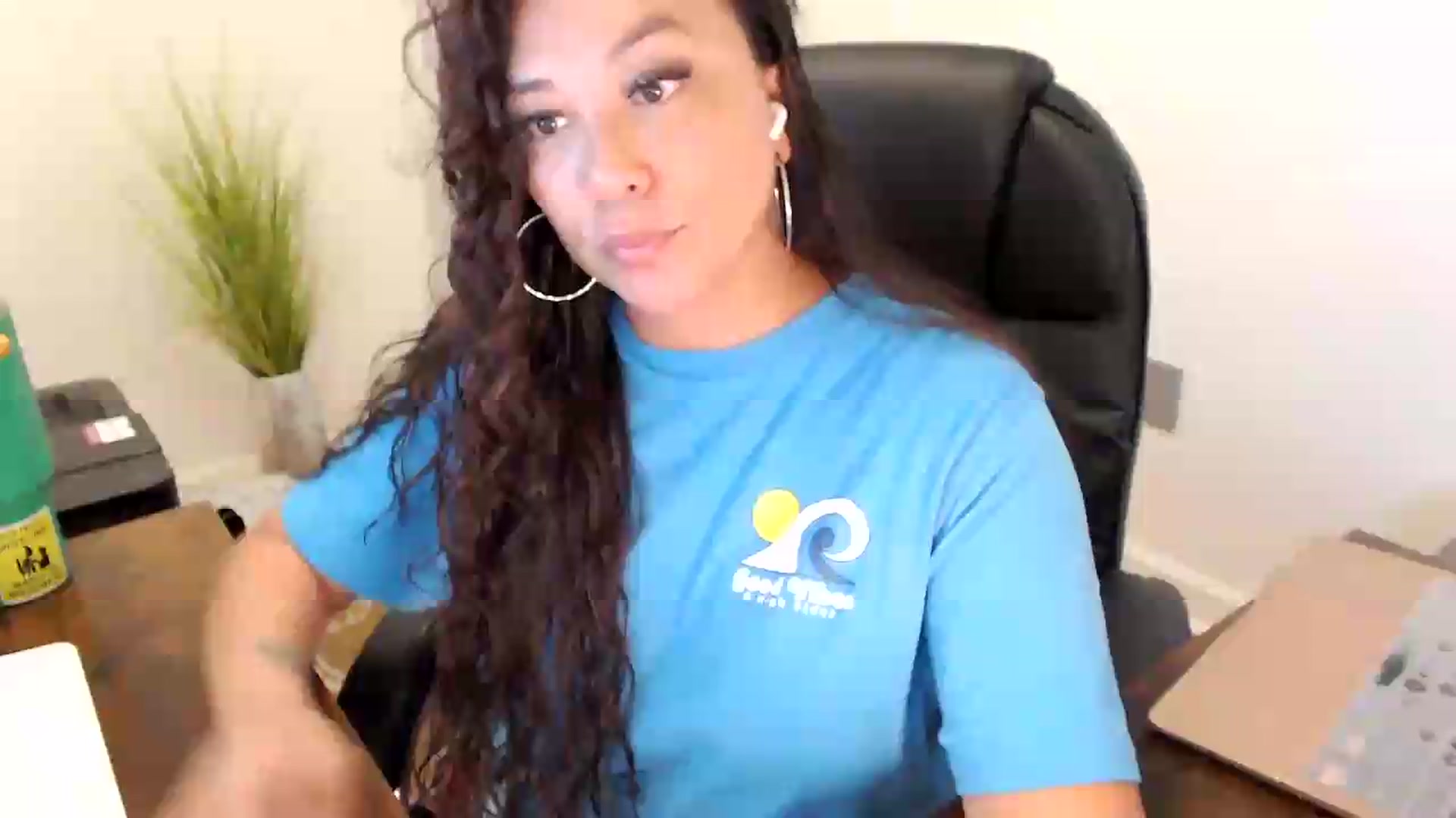 Gallery image thumbnail from MickaylaStar's myfreecams stream on, 06/25/2026, 14:37 image 20 of 20