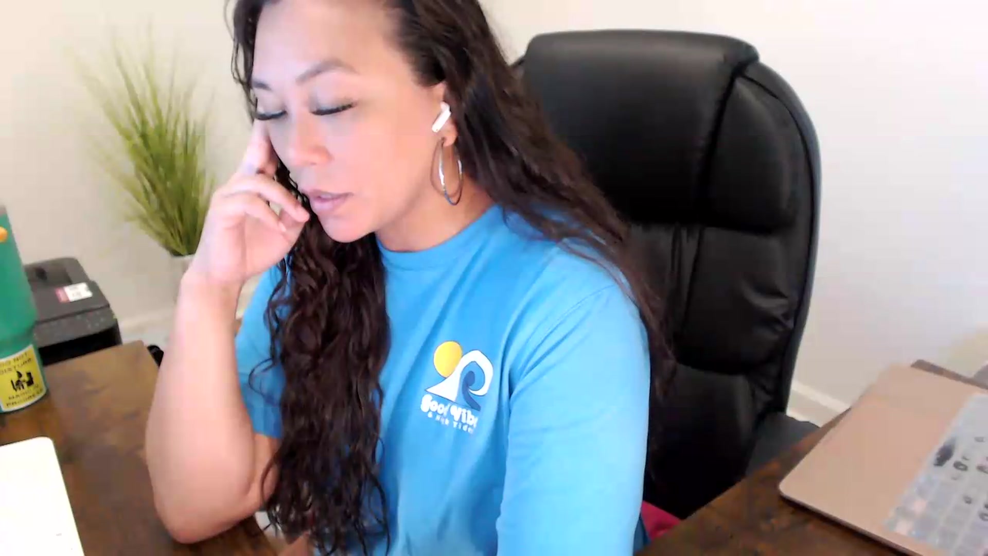 Gallery image thumbnail from MickaylaStar's myfreecams stream on, 06/25/2026, 14:37 image 19 of 20