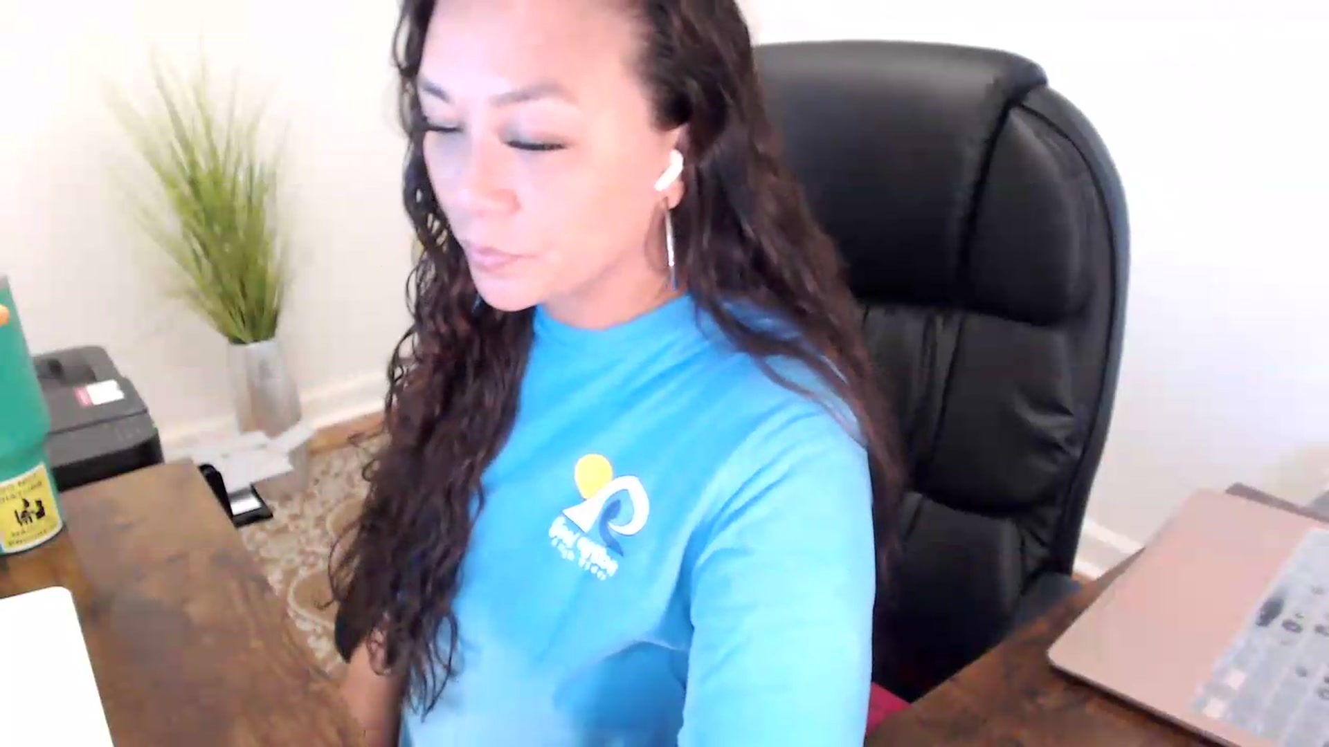 Gallery image thumbnail from MickaylaStar's myfreecams stream on, 06/25/2026, 14:37 image 18 of 20