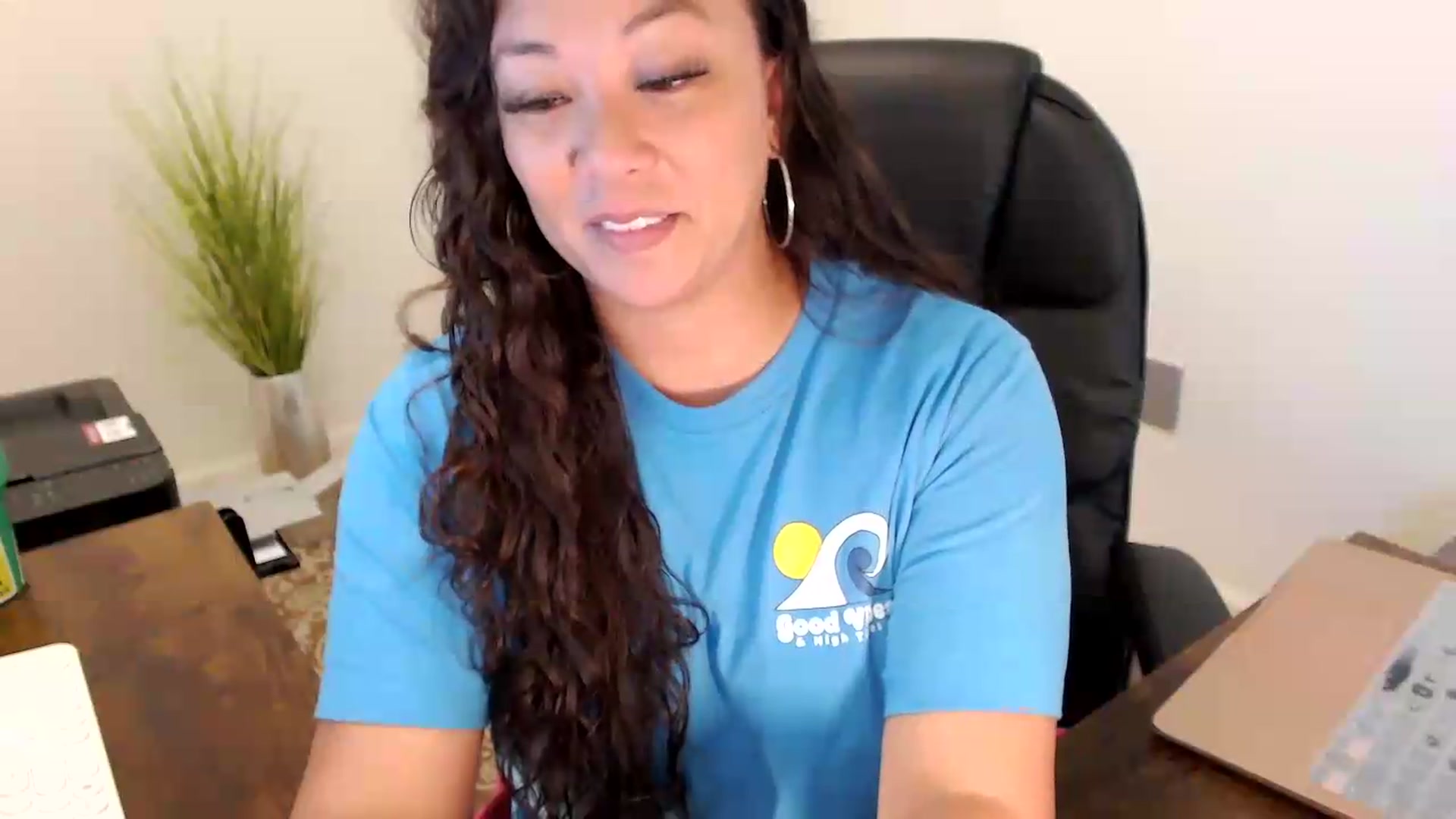 Gallery image thumbnail from MickaylaStar's myfreecams stream on, 06/25/2026, 15:50 image 12 of 20