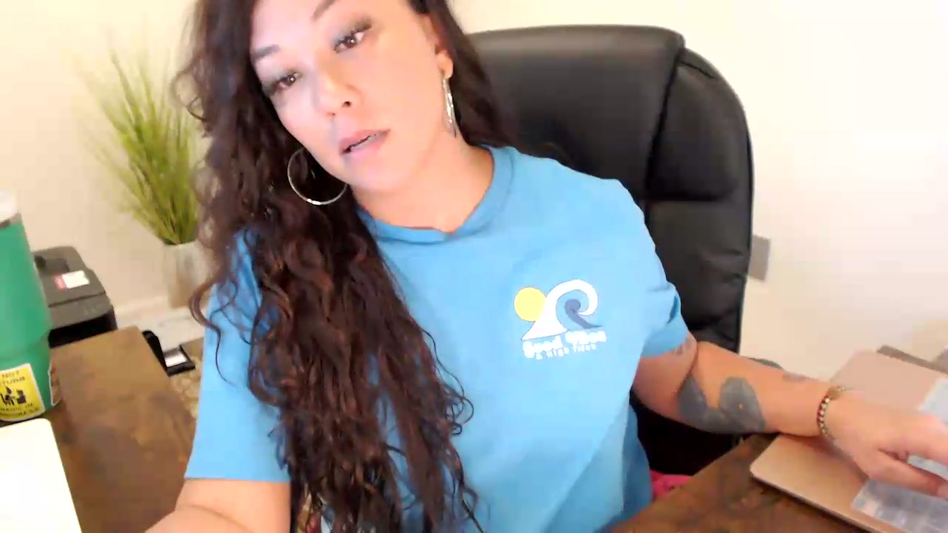 Gallery image thumbnail from MickaylaStar's myfreecams stream on, 06/25/2026, 15:50 image 16 of 20