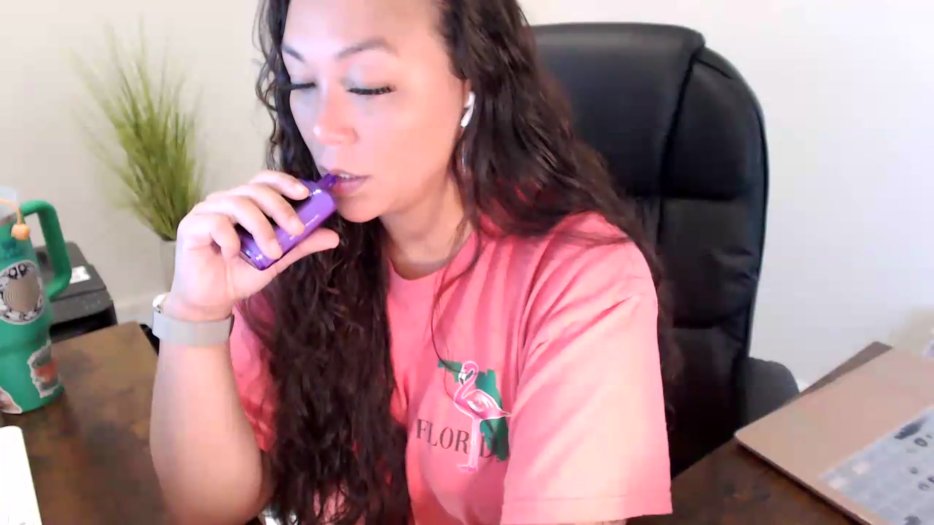 Gallery image thumbnail from MickaylaStar's myfreecams stream on, 06/26/2026, 15:09 image 11 of 20