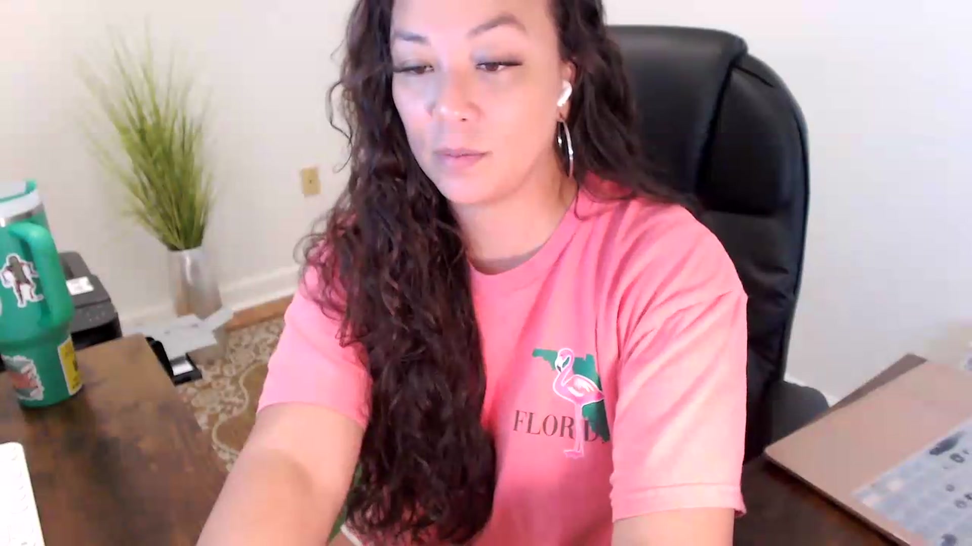 Gallery image thumbnail from MickaylaStar's myfreecams stream on, 06/26/2026, 15:28 image 12 of 20