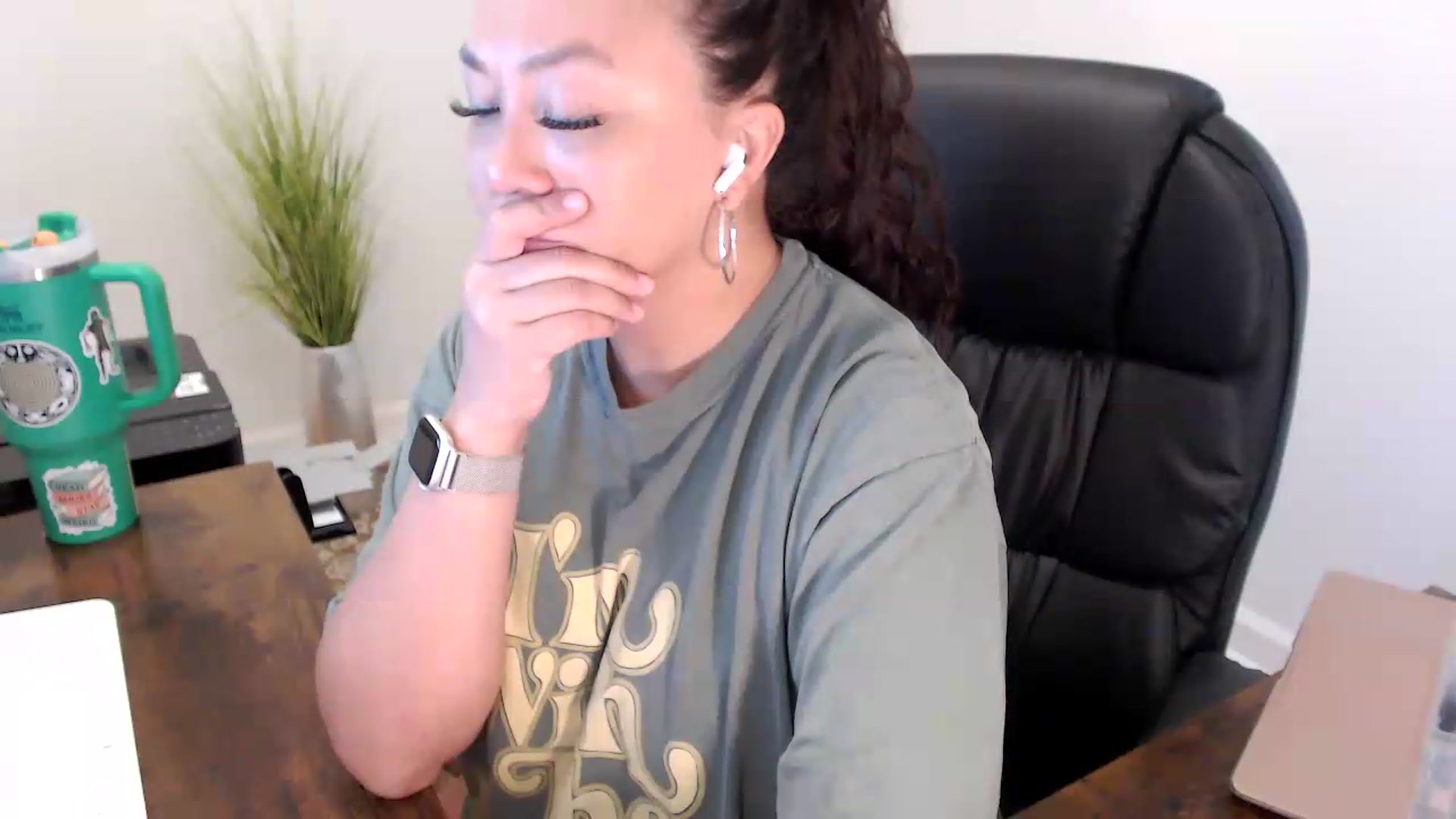 Gallery image thumbnail from MickaylaStar's myfreecams stream on, 06/29/2026, 14:40 image 20 of 20