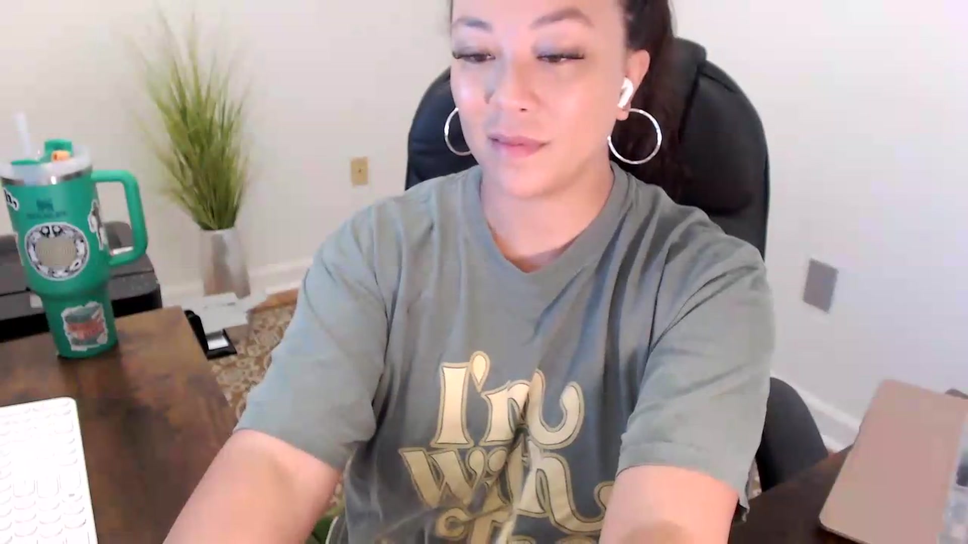 Gallery image thumbnail from MickaylaStar's myfreecams stream on, 06/29/2026, 14:40 image 17 of 20