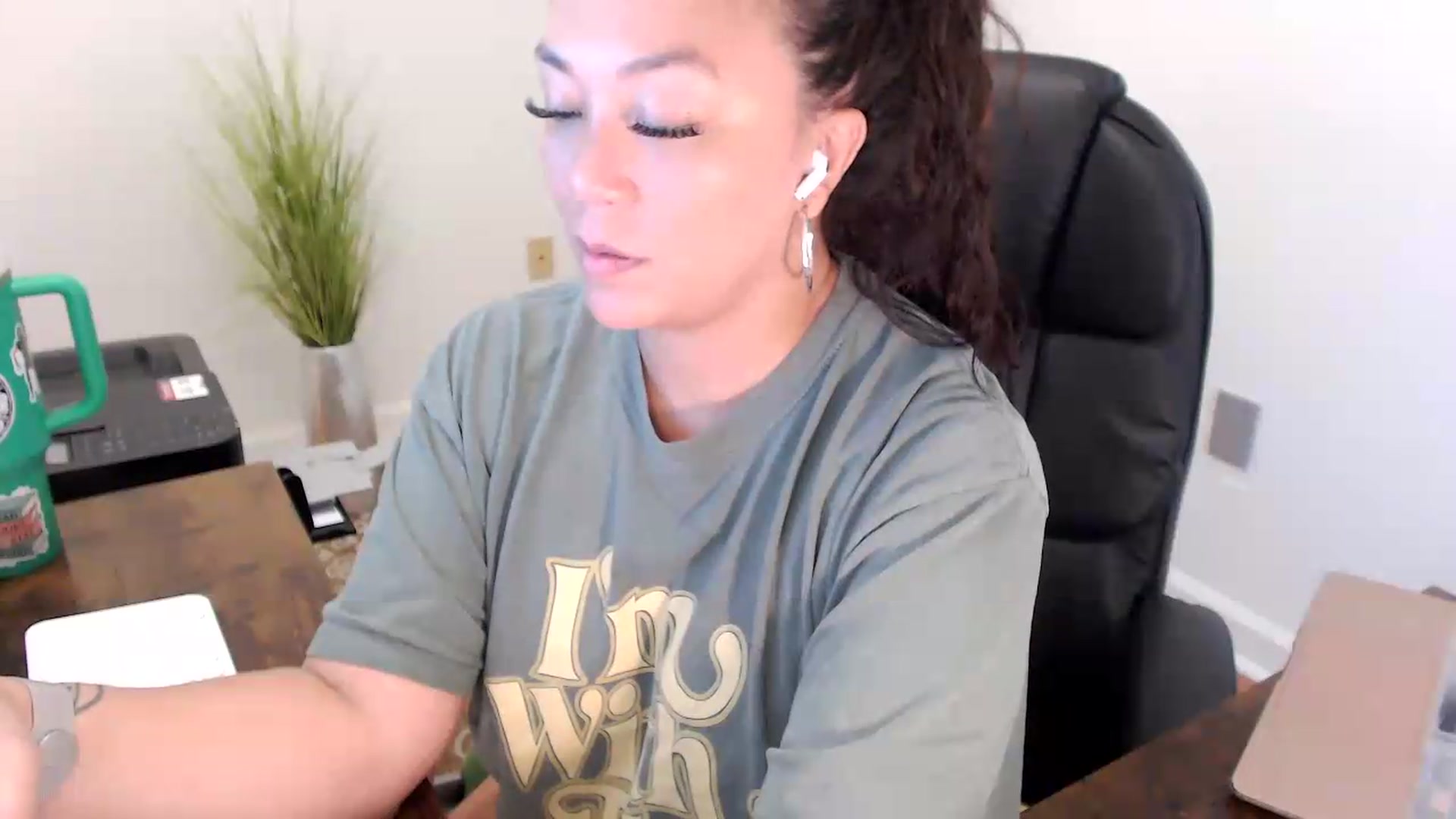 Gallery image thumbnail from MickaylaStar's myfreecams stream on, 06/29/2026, 15:41 image 11 of 20