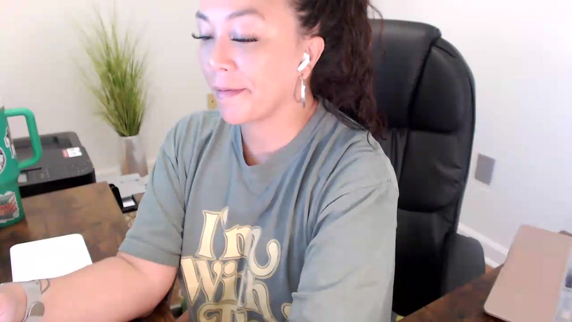 Gallery image thumbnail from MickaylaStar's myfreecams stream on, 06/29/2026, 15:41 image 8 of 20