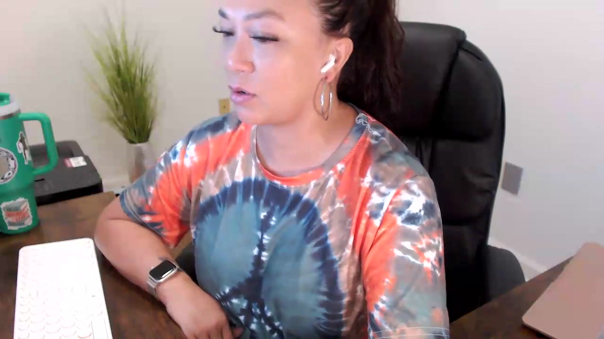 Gallery image thumbnail from MickaylaStar's myfreecams stream on, 06/30/2026, 14:41 image 4 of 20