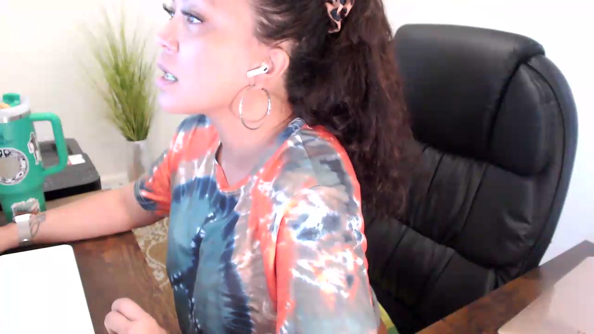Gallery image thumbnail from MickaylaStar's myfreecams stream on, 06/30/2026, 16:49 image 20 of 20