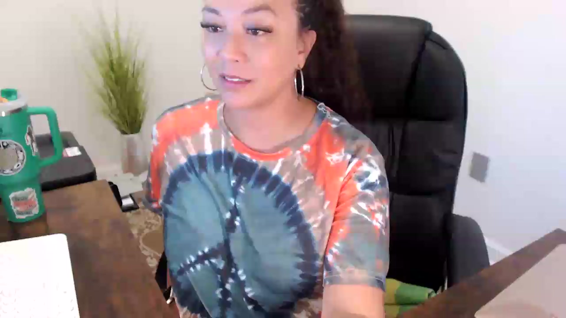 Gallery image thumbnail from MickaylaStar's myfreecams stream on, 06/30/2026, 17:30 image 9 of 20