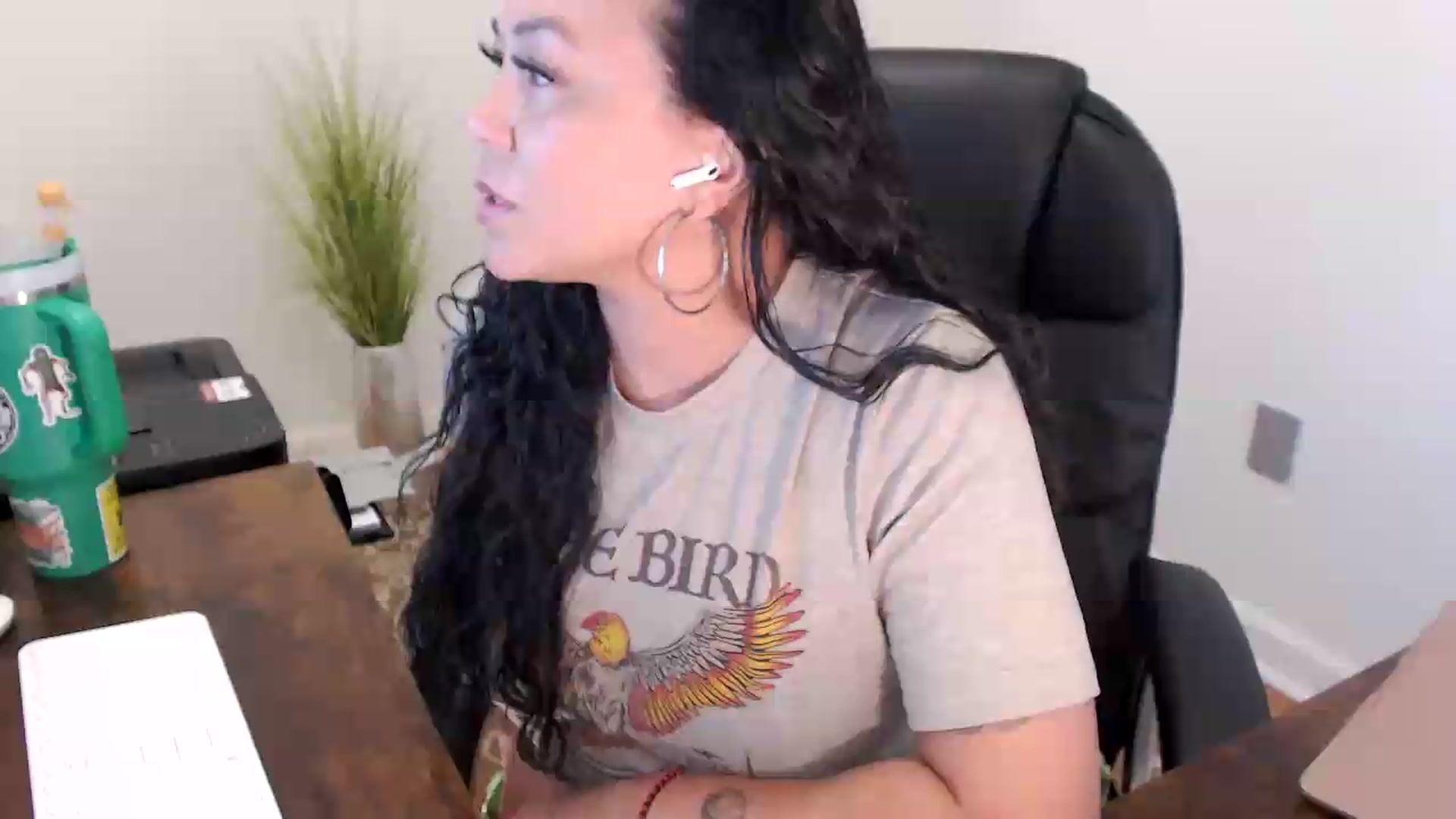 Gallery image thumbnail from MickaylaStar's myfreecams stream on, 07/01/2026, 13:56 image 1 of 20