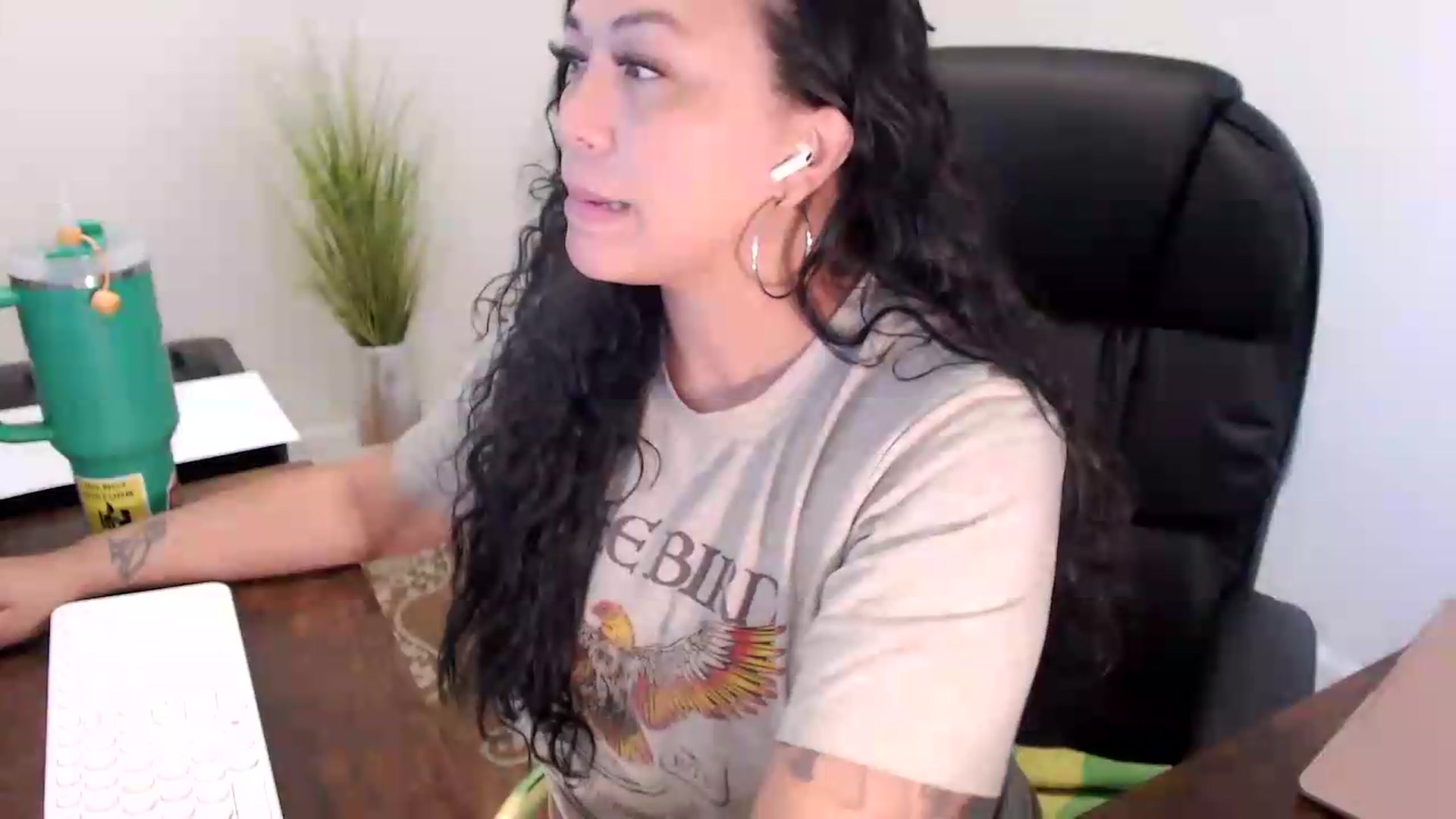 Gallery image thumbnail from MickaylaStar's myfreecams stream on, 07/01/2026, 15:49 image 2 of 20