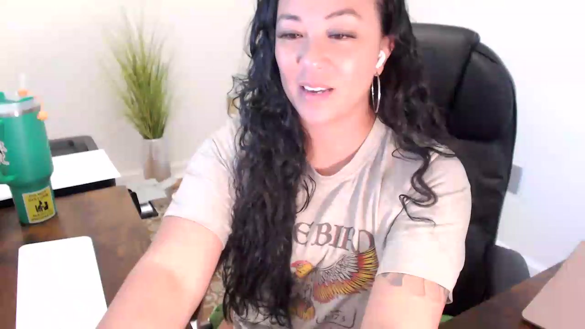 Gallery image thumbnail from MickaylaStar's myfreecams stream on, 07/01/2026, 15:49 image 15 of 20