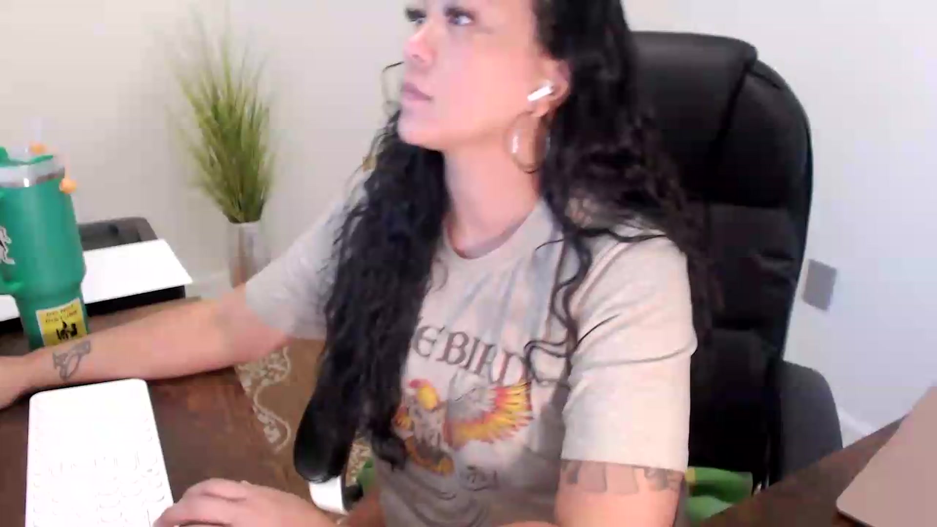 Gallery image thumbnail from MickaylaStar's myfreecams stream on, 07/01/2026, 15:49 image 18 of 20