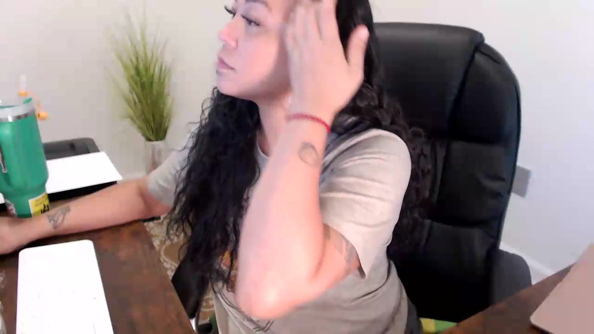 Gallery image thumbnail from MickaylaStar's myfreecams stream on, 07/01/2026, 16:26 image 5 of 20