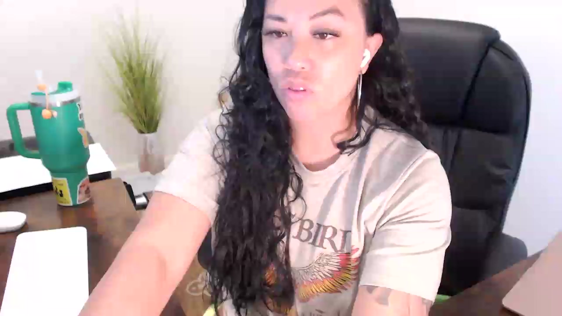 Gallery image thumbnail from MickaylaStar's myfreecams stream on, 07/01/2026, 16:48 image 12 of 20