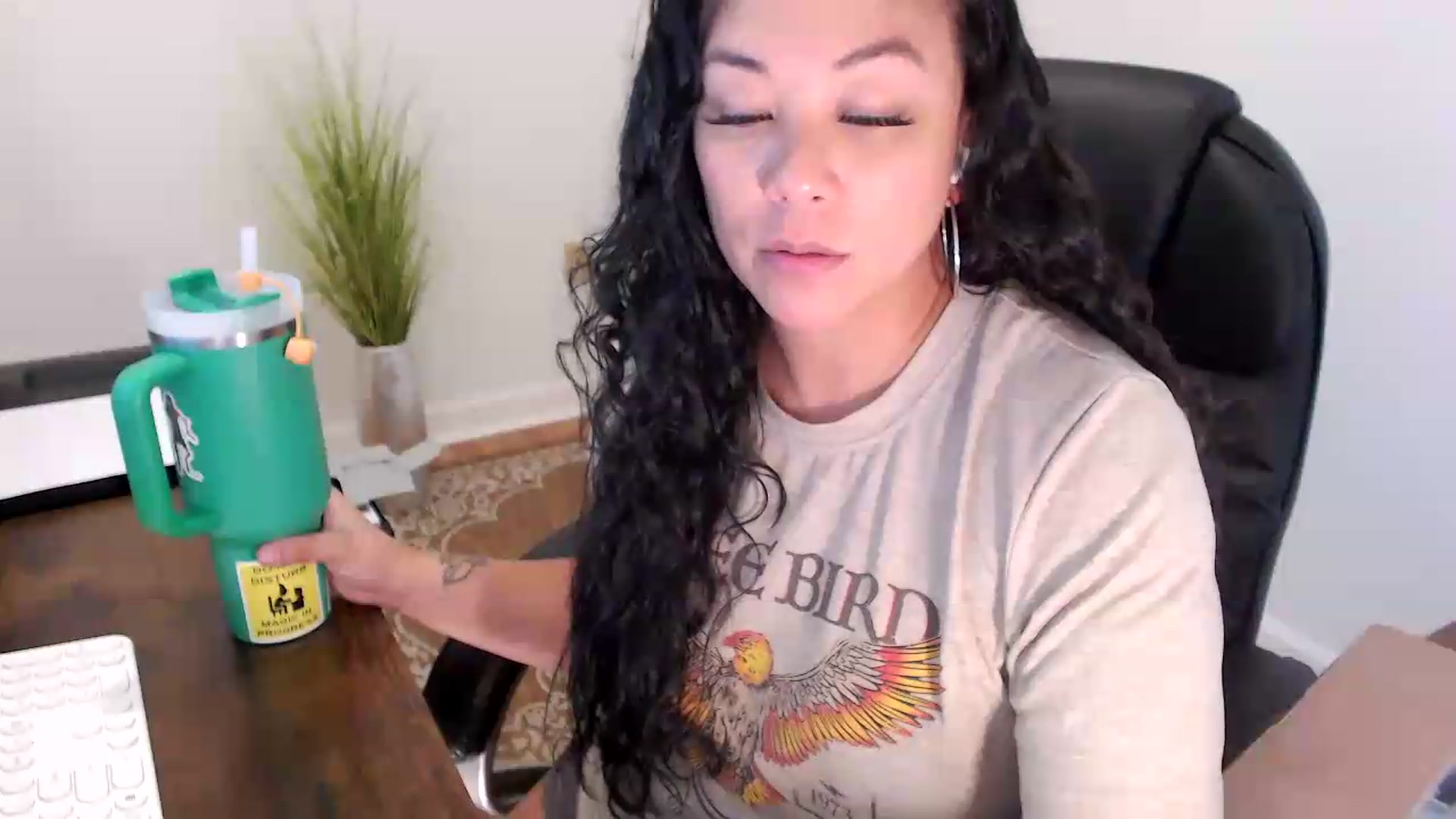 Gallery image thumbnail from MickaylaStar's myfreecams stream on, 07/01/2026, 17:18 image 15 of 20