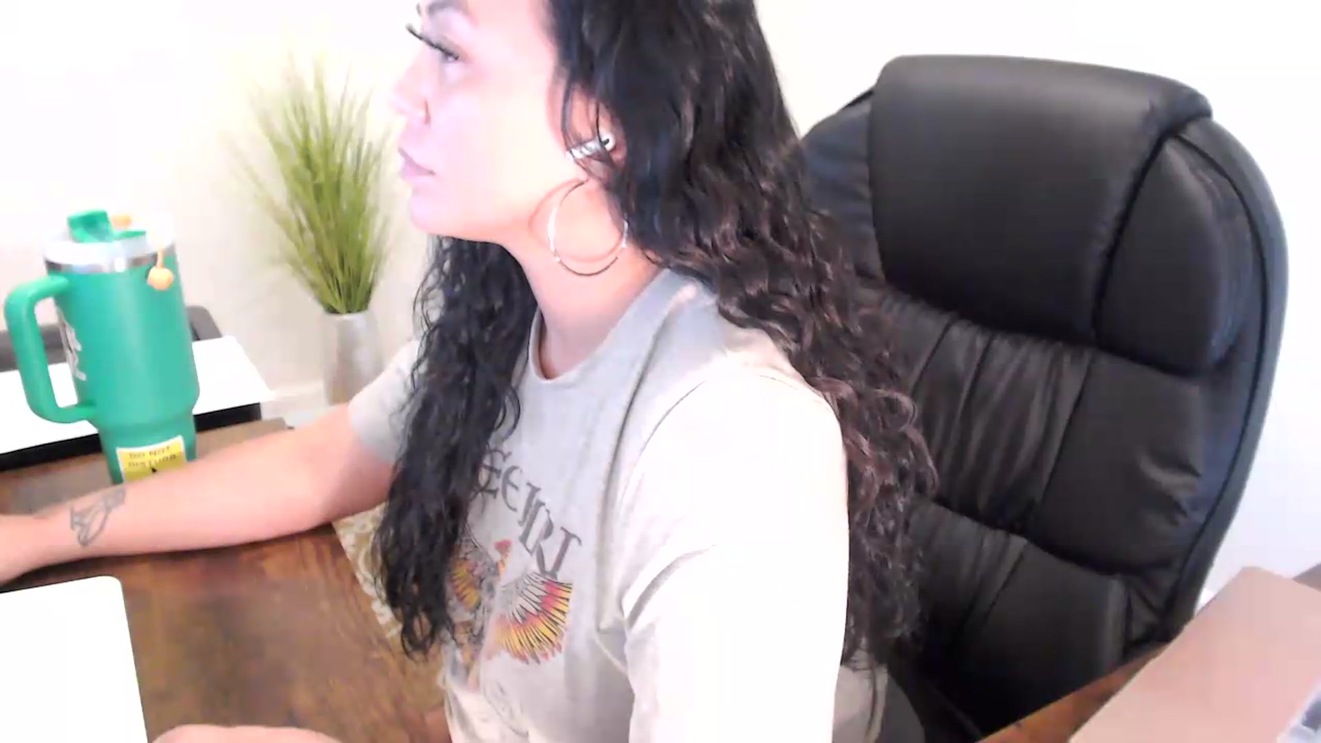 Gallery image thumbnail from MickaylaStar's myfreecams stream on, 07/01/2026, 17:18 image 11 of 20