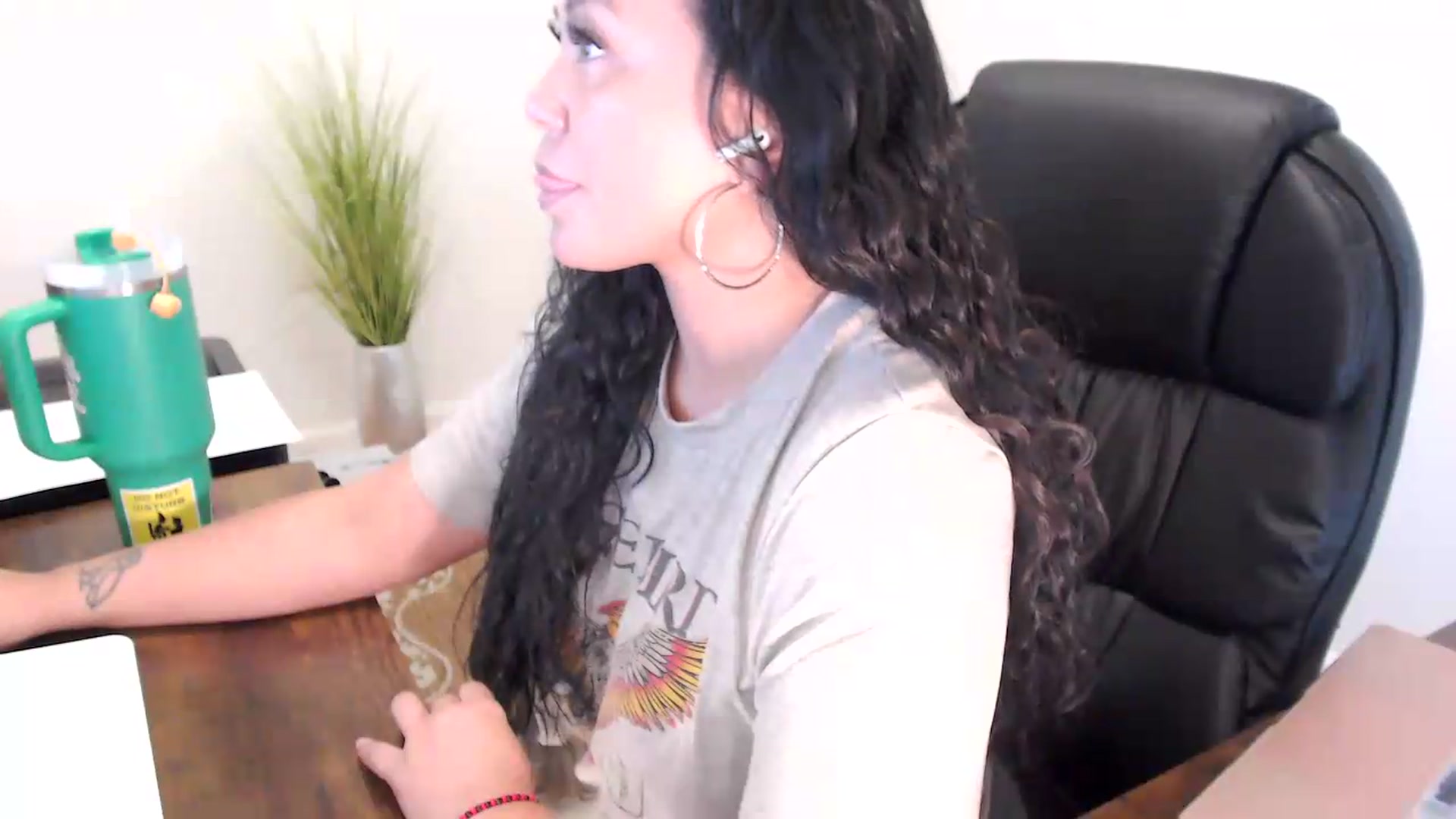 Gallery image thumbnail from MickaylaStar's myfreecams stream on, 07/01/2026, 17:18 image 13 of 20
