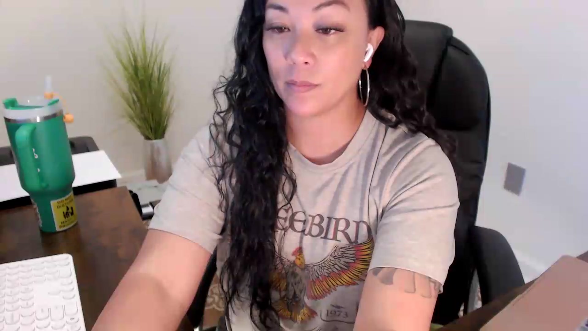 Gallery image thumbnail from MickaylaStar's myfreecams stream on, 07/01/2026, 17:50 image 2 of 20