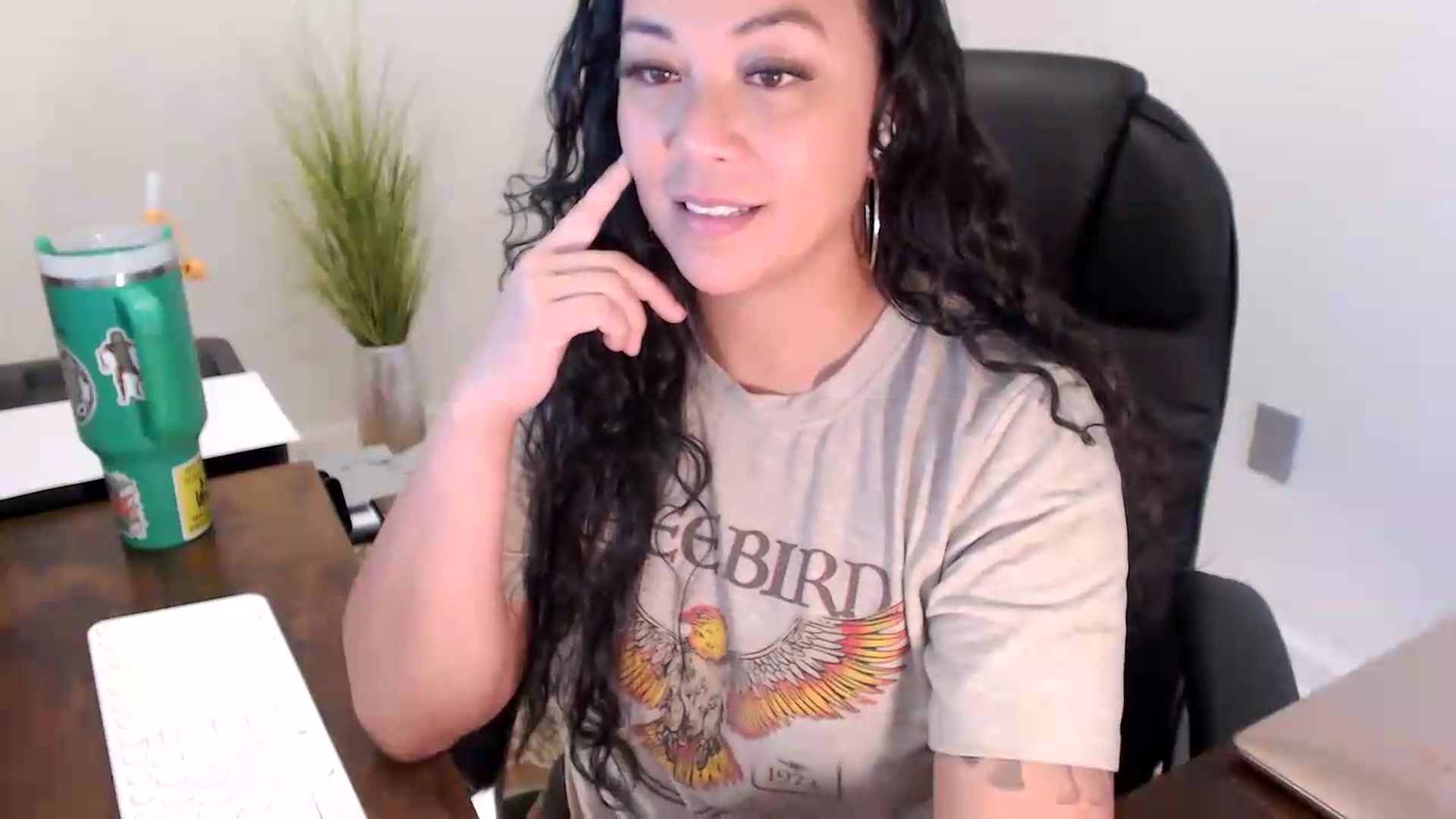 Gallery image thumbnail from MickaylaStar's myfreecams stream on, 07/01/2026, 17:50 image 17 of 20