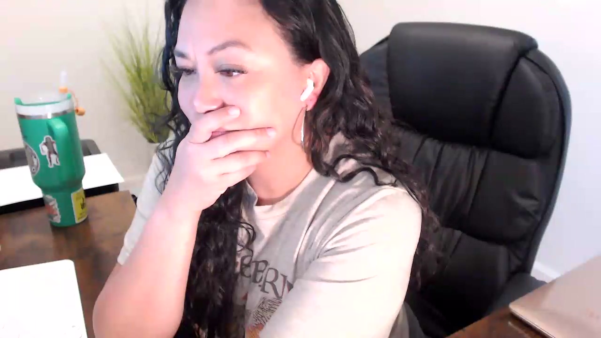 Gallery image thumbnail from MickaylaStar's myfreecams stream on, 07/01/2026, 17:50 image 16 of 20