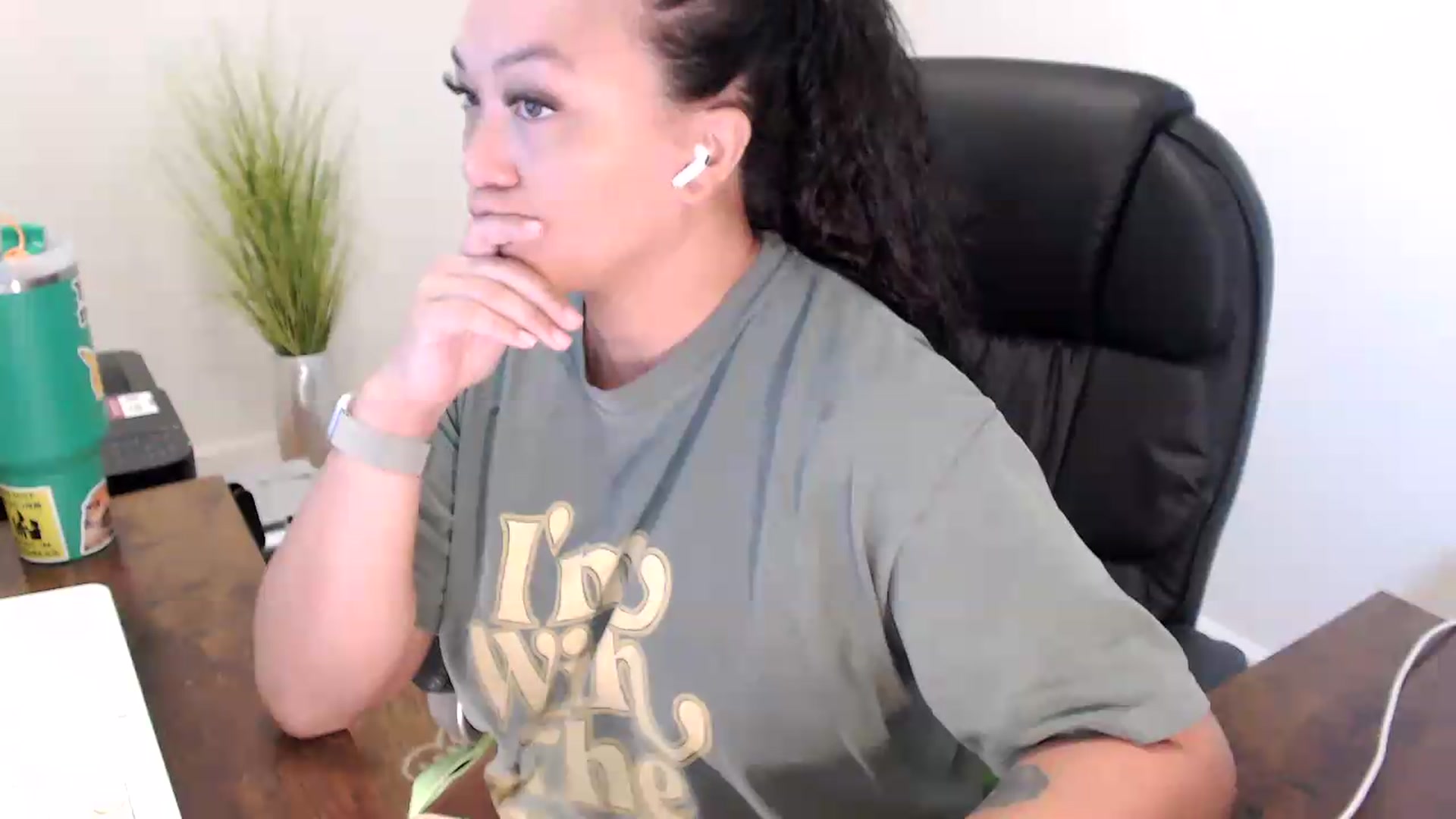 Gallery image thumbnail from MickaylaStar's myfreecams stream on, 07/03/2026, 15:12 image 18 of 20