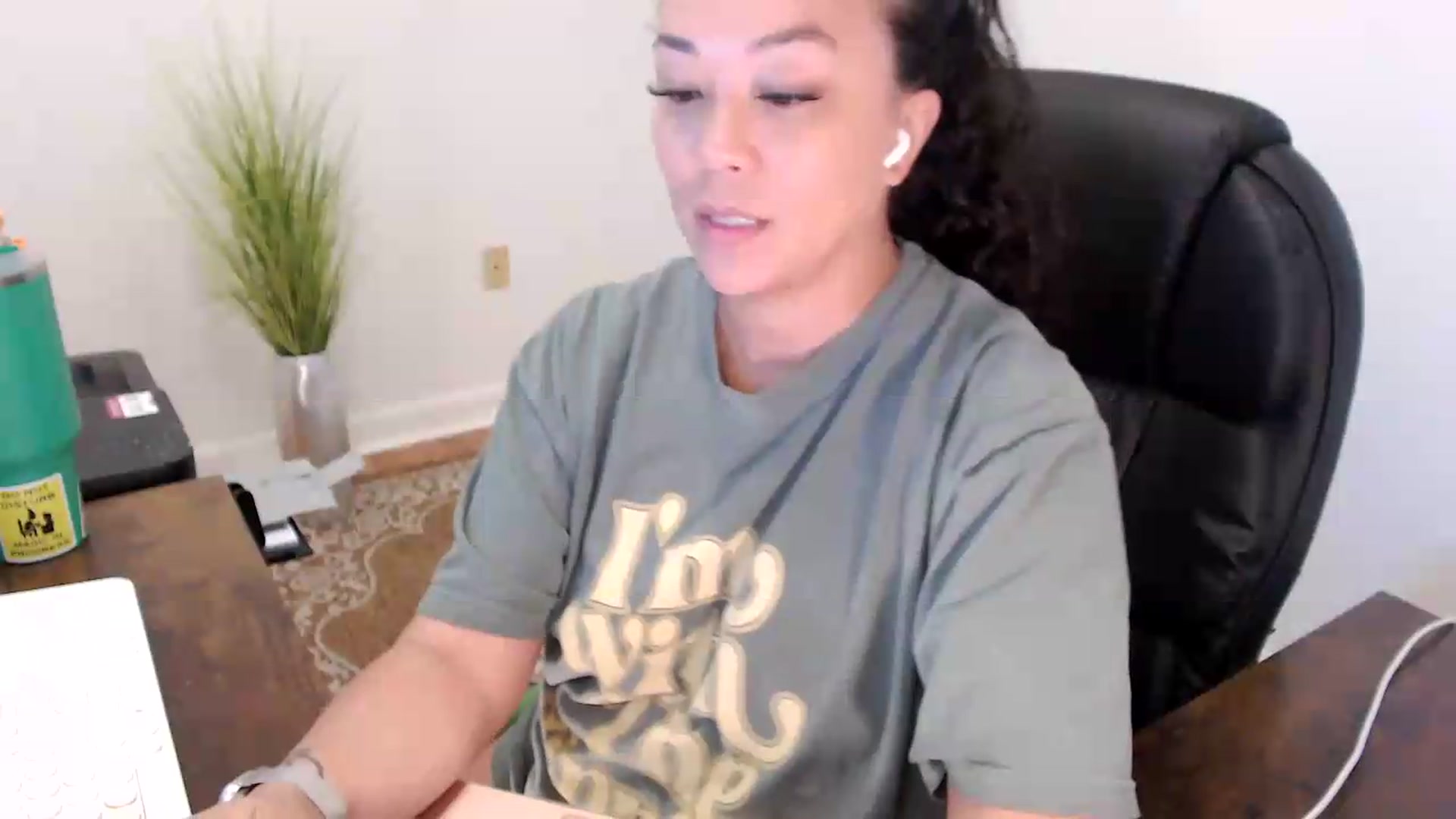 Gallery image thumbnail from MickaylaStar's myfreecams stream on, 07/03/2026, 15:12 image 2 of 20