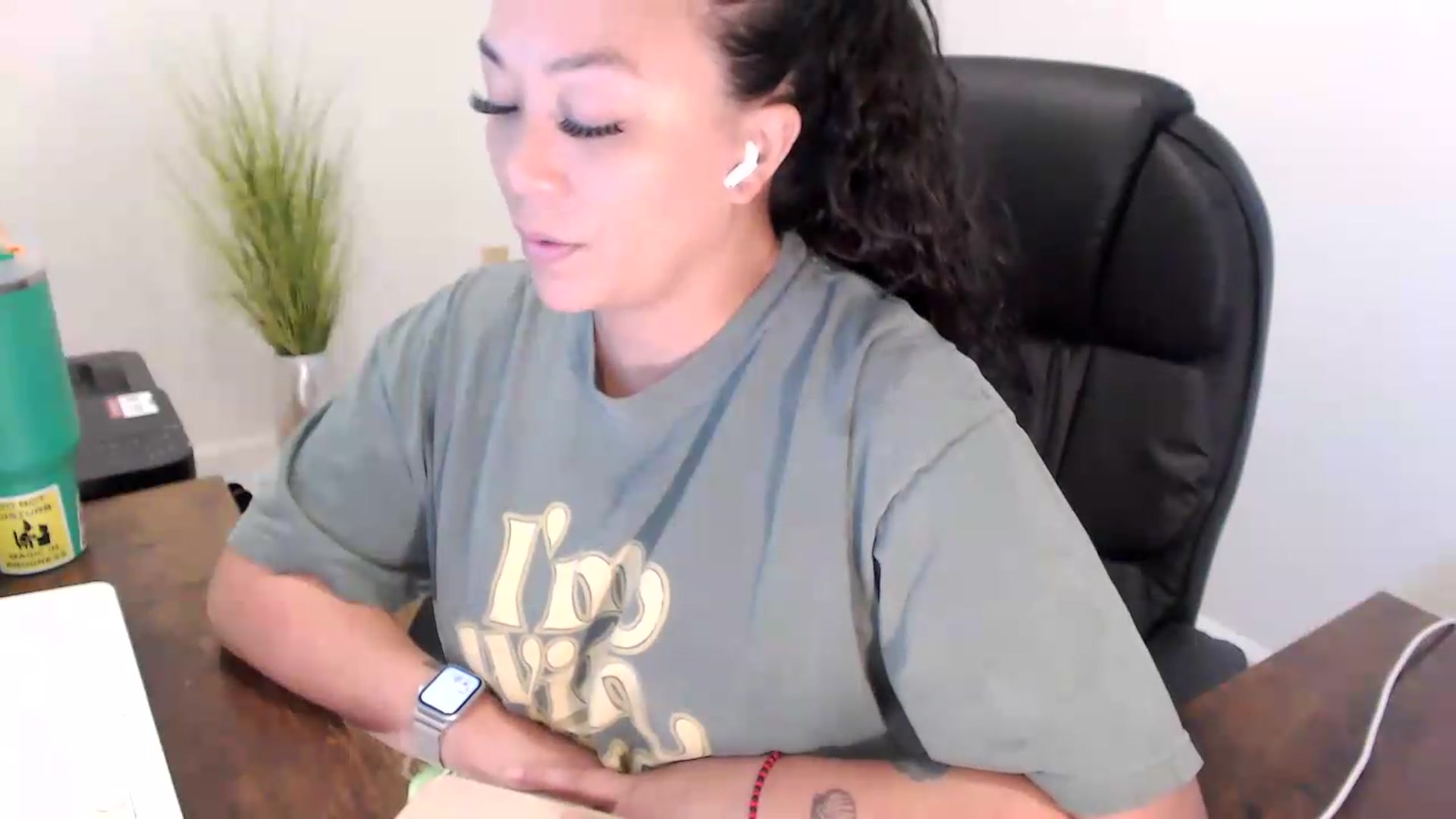 Gallery image thumbnail from MickaylaStar's myfreecams stream on, 07/03/2026, 15:12 image 5 of 20