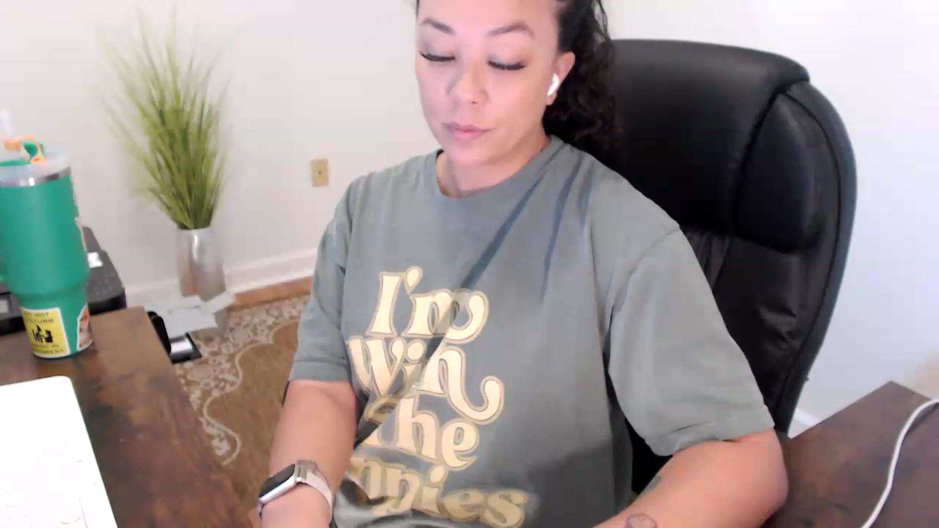 Gallery image thumbnail from MickaylaStar's myfreecams stream on, 07/03/2026, 15:12 image 15 of 20