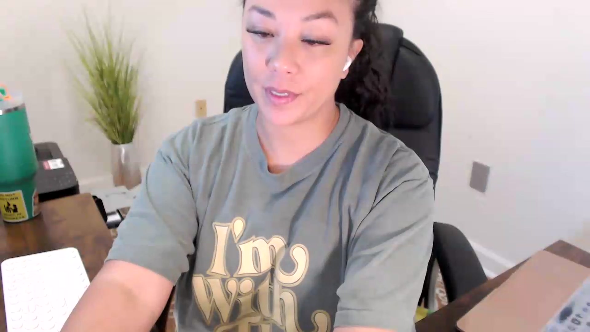 Gallery image thumbnail from MickaylaStar's myfreecams stream on, 07/03/2026, 15:43 image 11 of 20