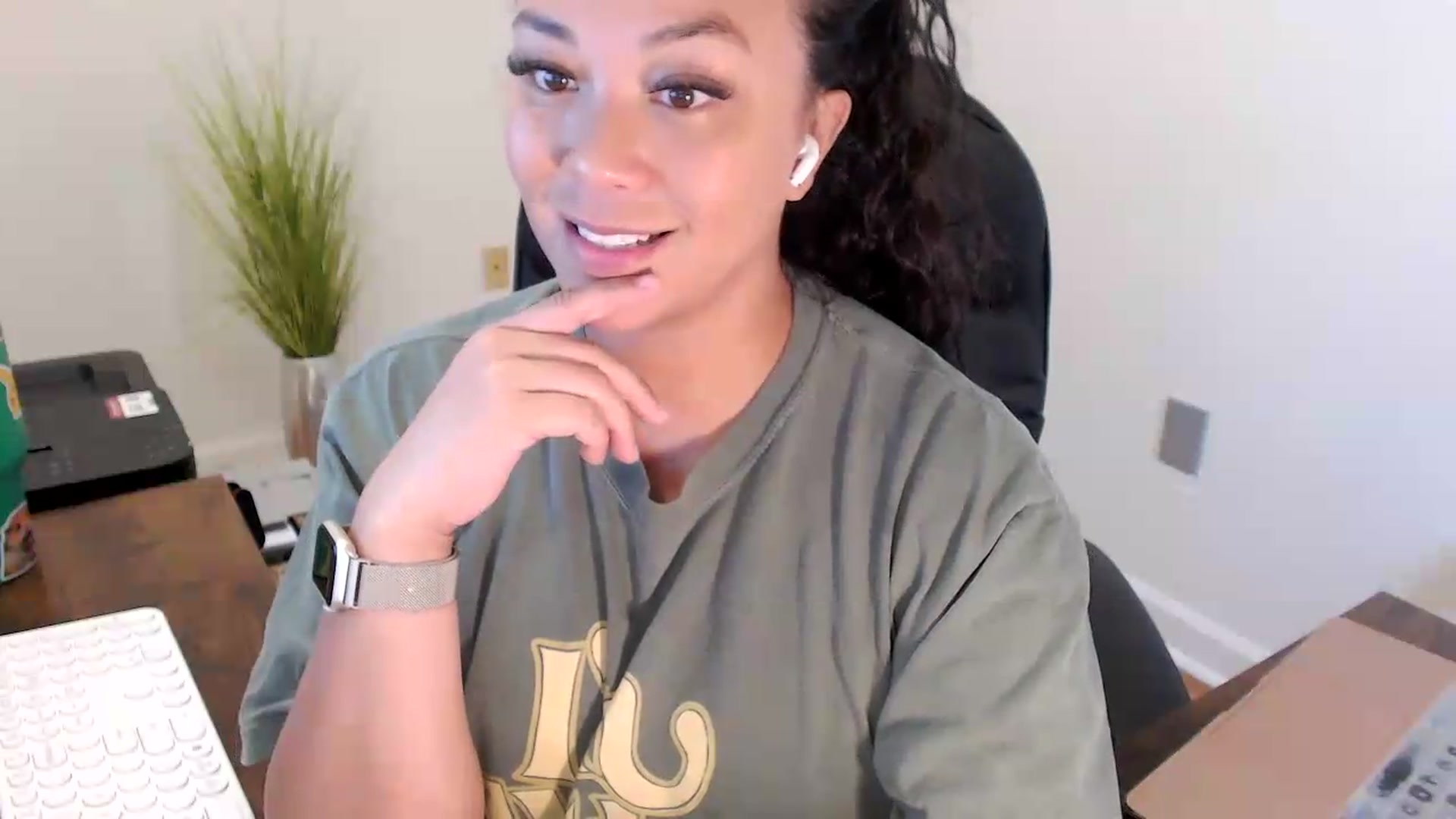 Gallery image thumbnail from MickaylaStar's myfreecams stream on, 07/03/2026, 16:21 image 20 of 20