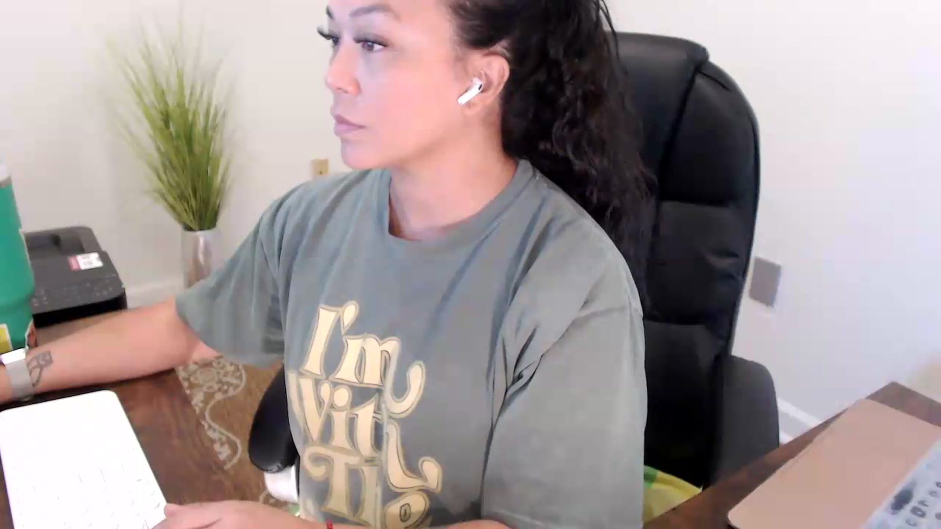 Gallery image thumbnail from MickaylaStar's myfreecams stream on, 07/03/2026, 16:21 image 8 of 20