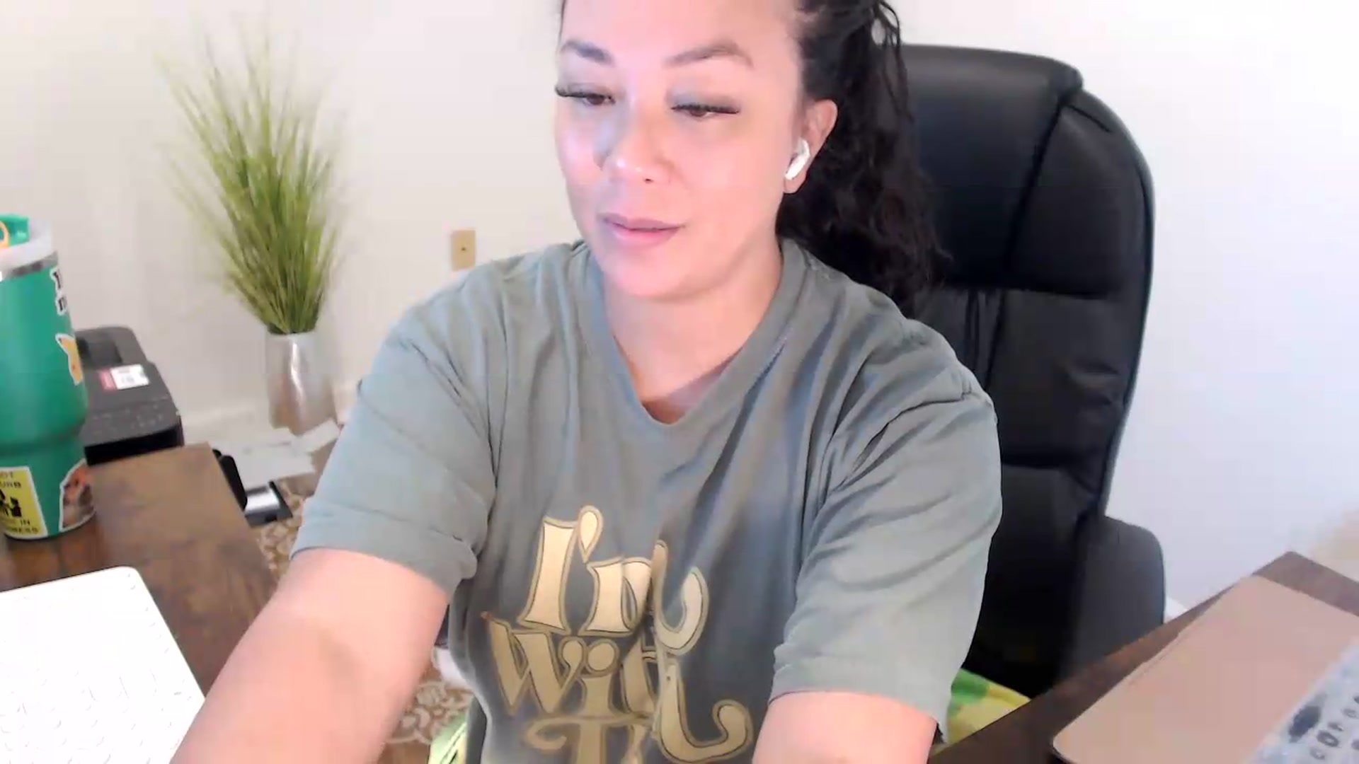 Gallery image thumbnail from MickaylaStar's myfreecams stream on, 07/03/2026, 17:16 image 8 of 20