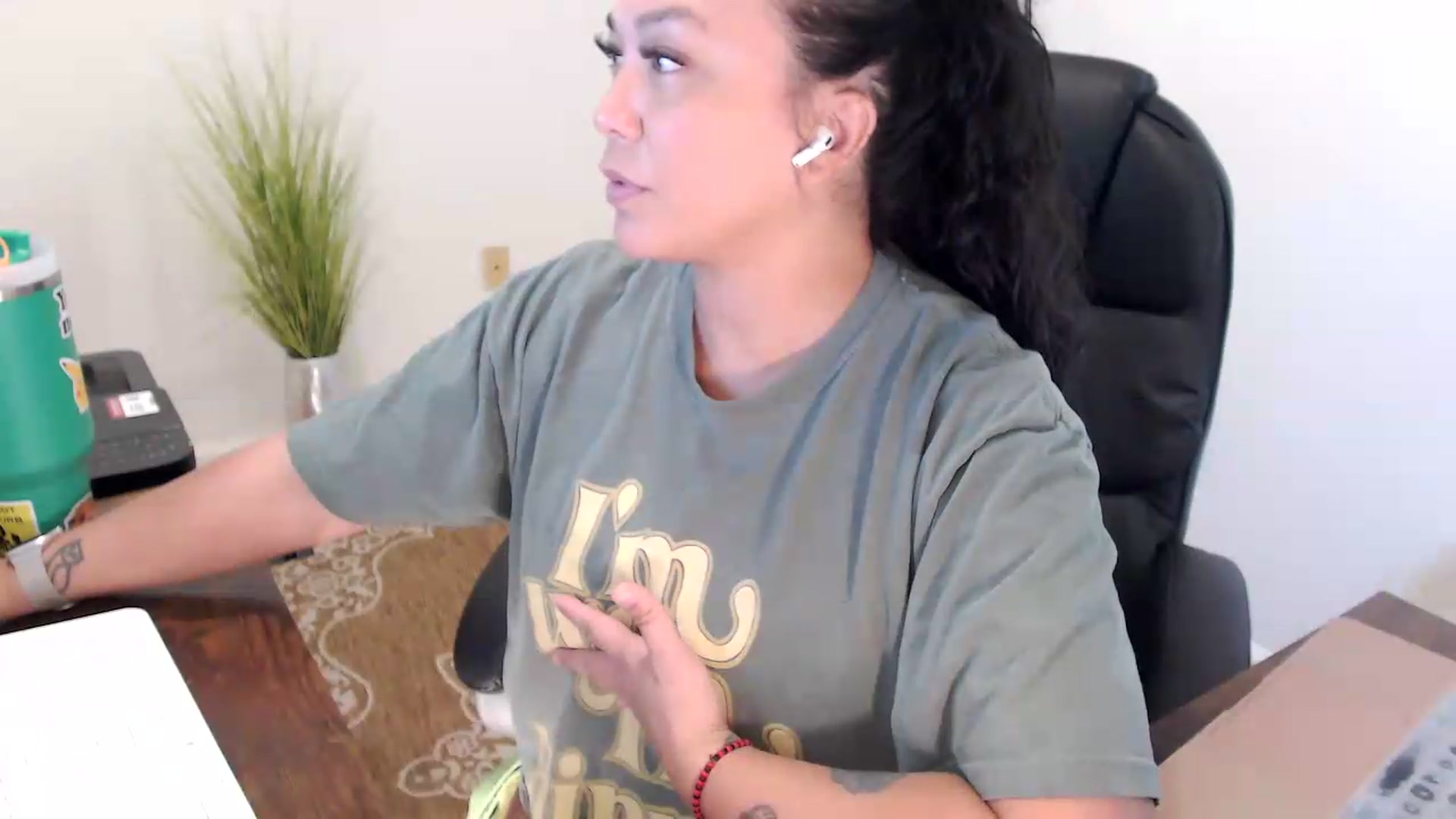 Gallery image thumbnail from MickaylaStar's myfreecams stream on, 07/03/2026, 17:16 image 9 of 20