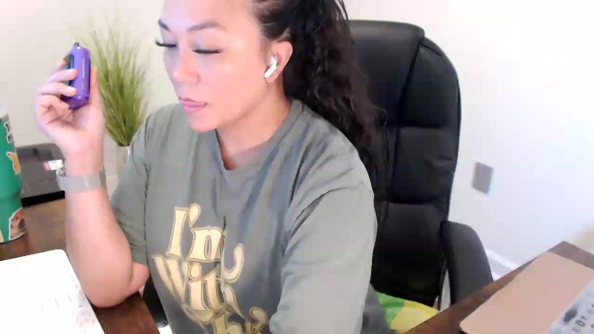 Gallery image thumbnail from MickaylaStar's myfreecams stream on, 07/03/2026, 17:16 image 17 of 20