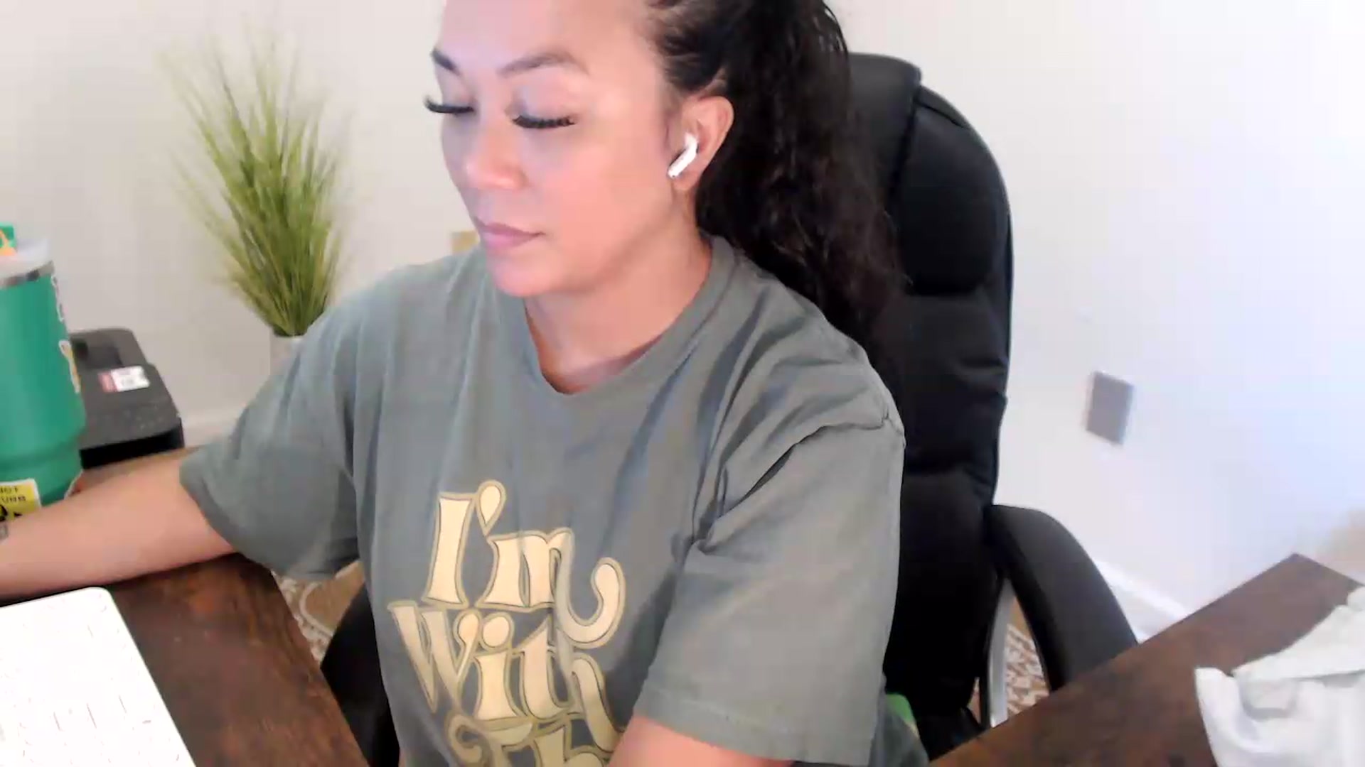 Gallery image thumbnail from MickaylaStar's myfreecams stream on, 07/03/2026, 17:32 image 10 of 20
