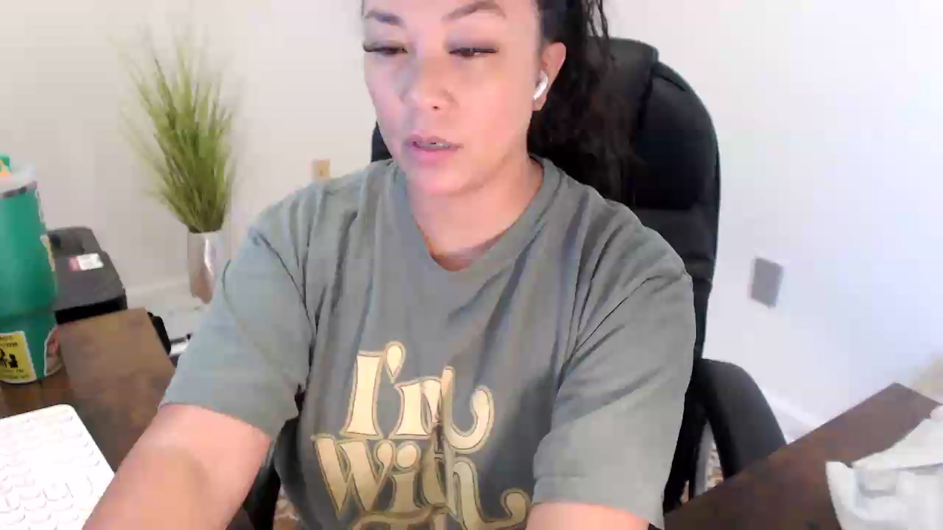 Gallery image thumbnail from MickaylaStar's myfreecams stream on, 07/03/2026, 17:32 image 6 of 20