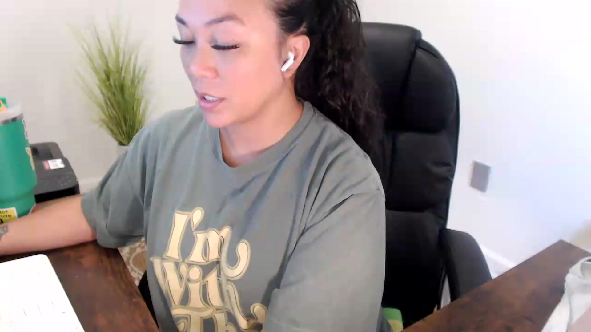 Gallery image thumbnail from MickaylaStar's myfreecams stream on, 07/03/2026, 17:32 image 14 of 20