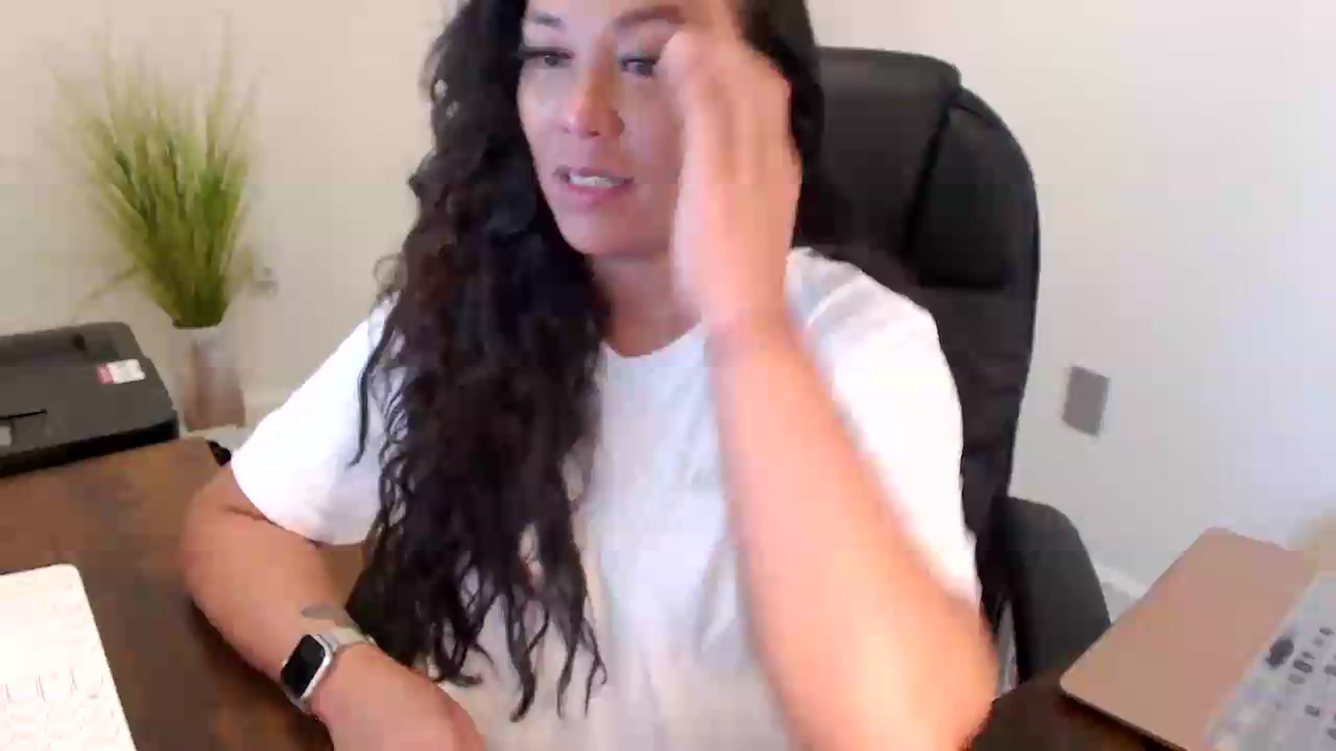 Gallery image thumbnail from MickaylaStar's myfreecams stream on, 07/06/2026, 17:16 image 5 of 20