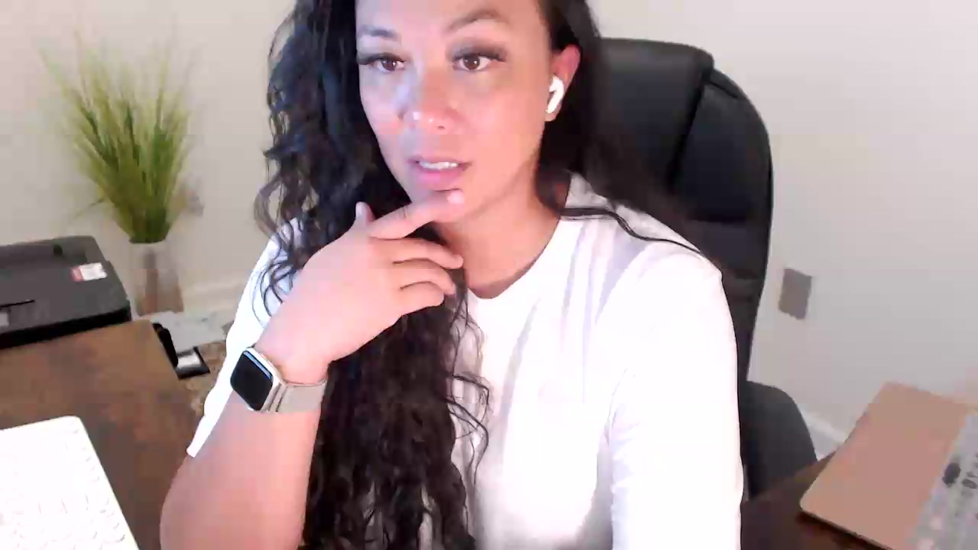 Gallery image thumbnail from MickaylaStar's myfreecams stream on, 07/06/2026, 19:15 image 1 of 20