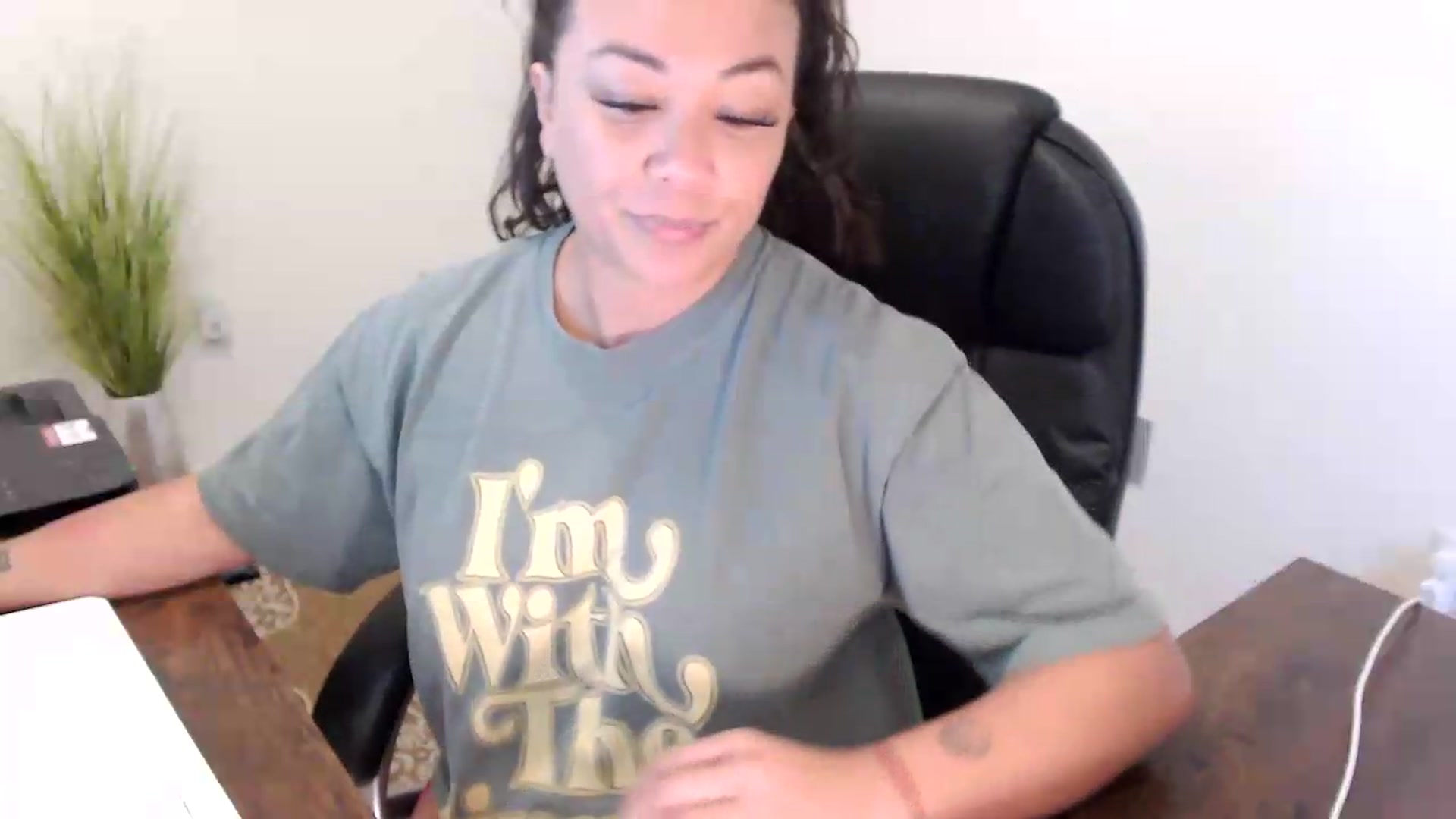 Gallery image thumbnail from MickaylaStar's myfreecams stream on, 07/08/2026, 14:50 image 6 of 20