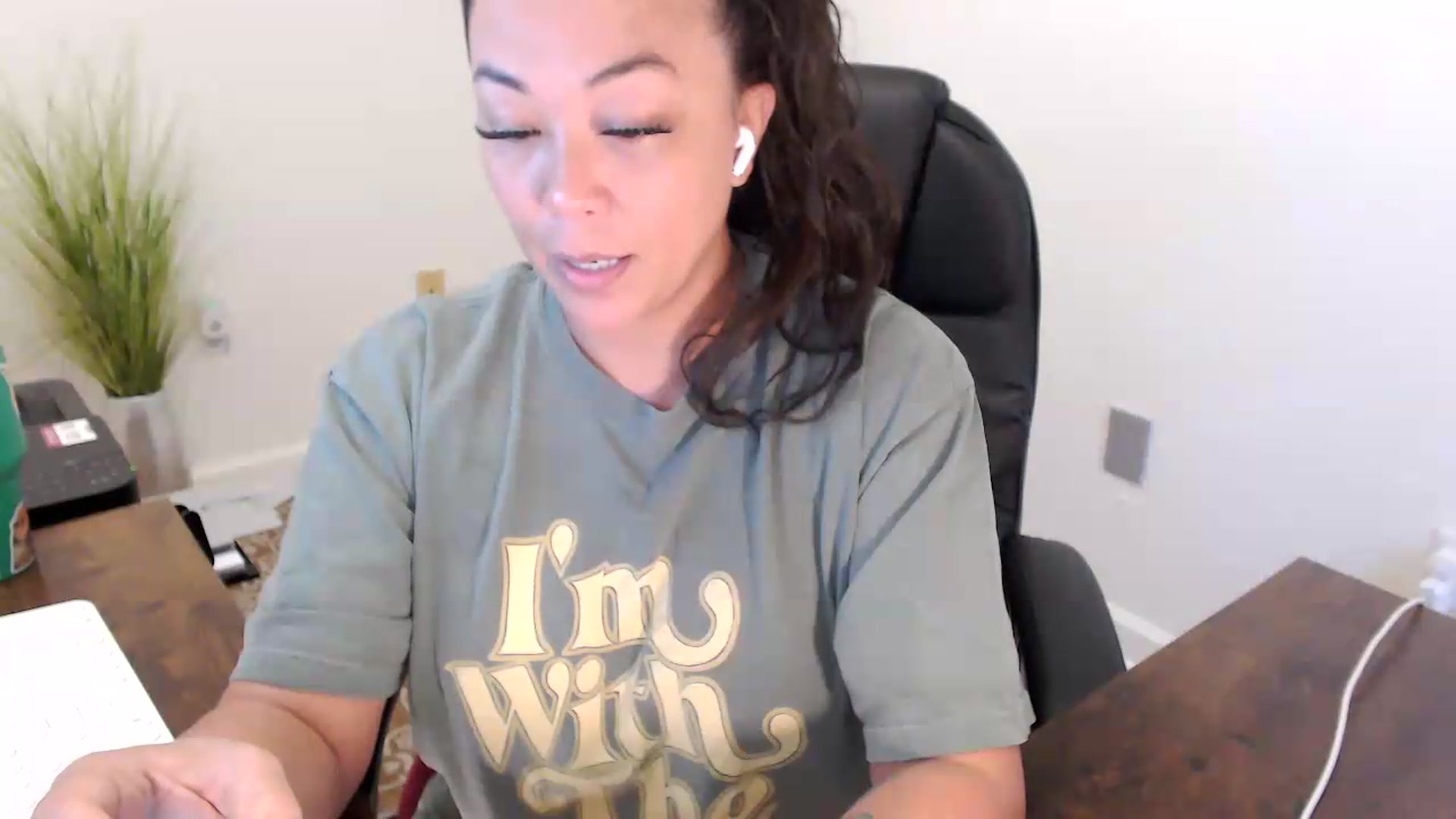 Gallery image thumbnail from MickaylaStar's myfreecams stream on, 07/08/2026, 15:23 image 4 of 20