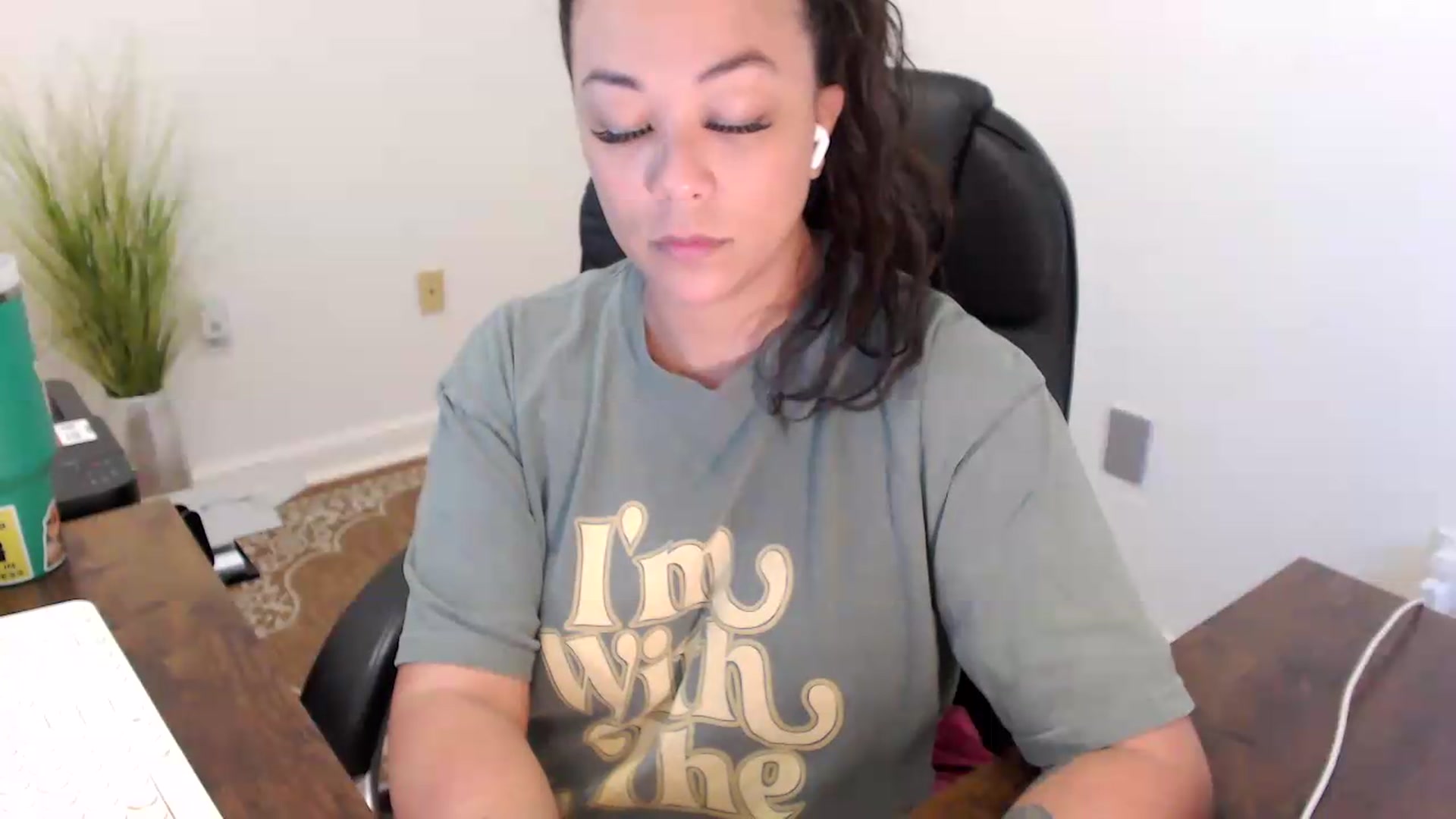 Gallery image thumbnail from MickaylaStar's myfreecams stream on, 07/08/2026, 15:23 image 8 of 20