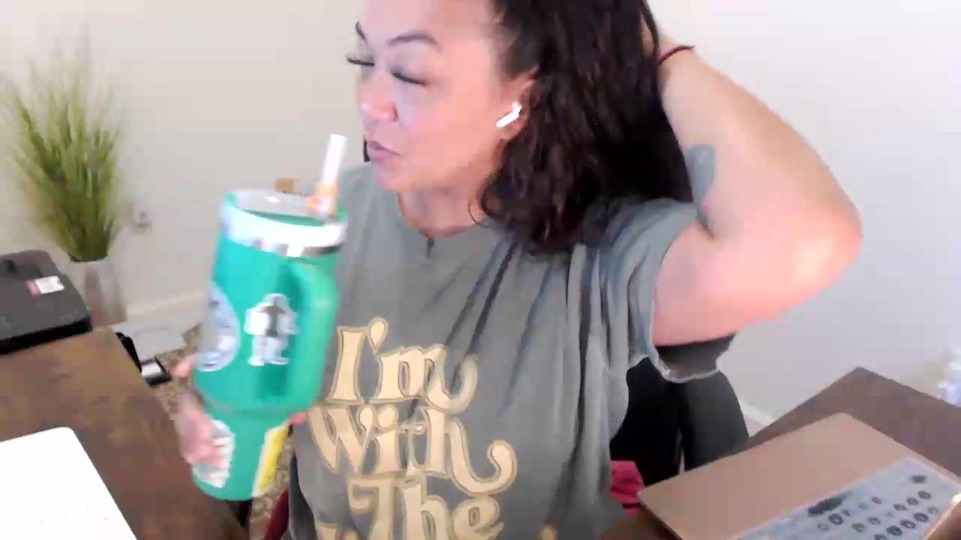 Gallery image thumbnail from MickaylaStar's myfreecams stream on, 07/08/2026, 15:52 image 4 of 20